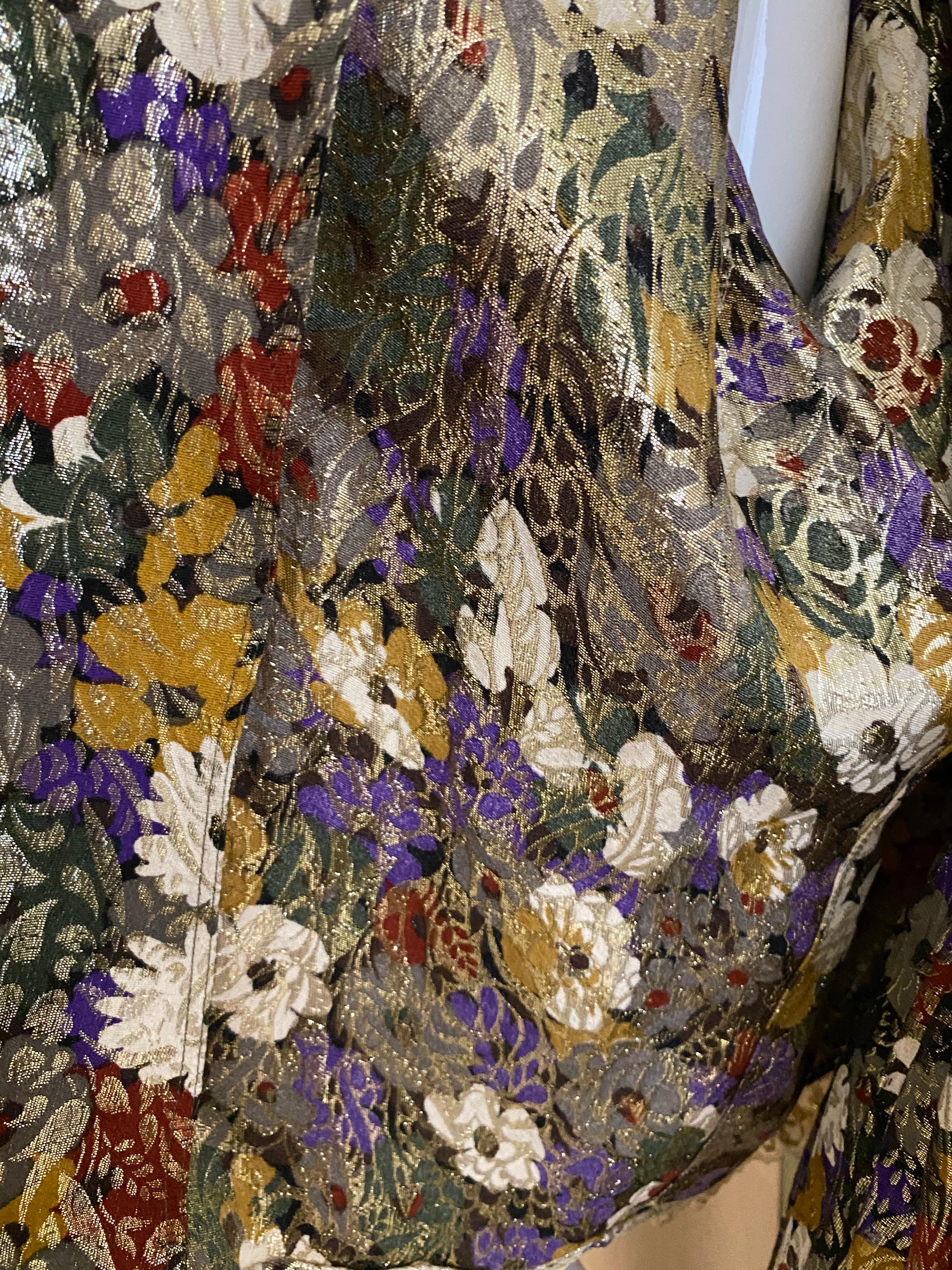 Women's Geoffrey Beene Multi Color Floral Print Silk  Lamé Blouse Skirt  and pant  Set For Sale