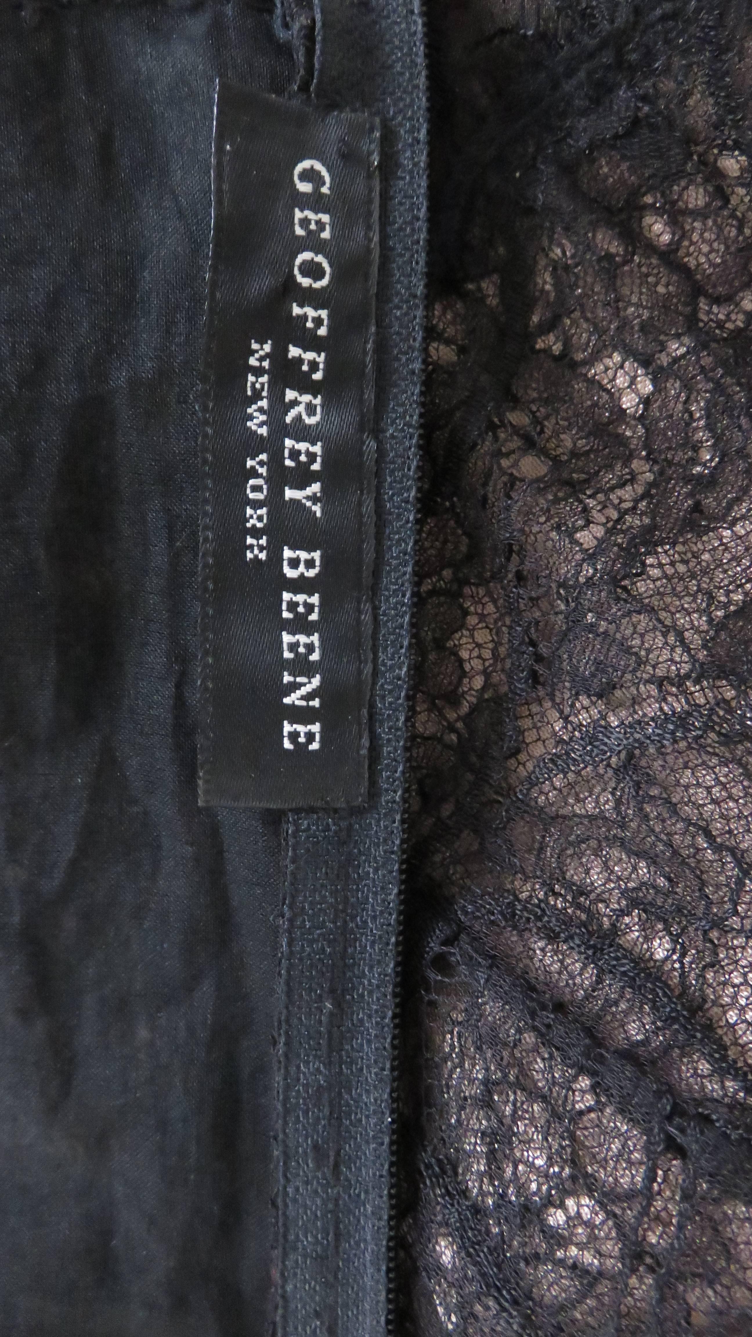  Geoffrey Beene - Robe-culotte en dentelle de soie, années 1980 en vente 5
