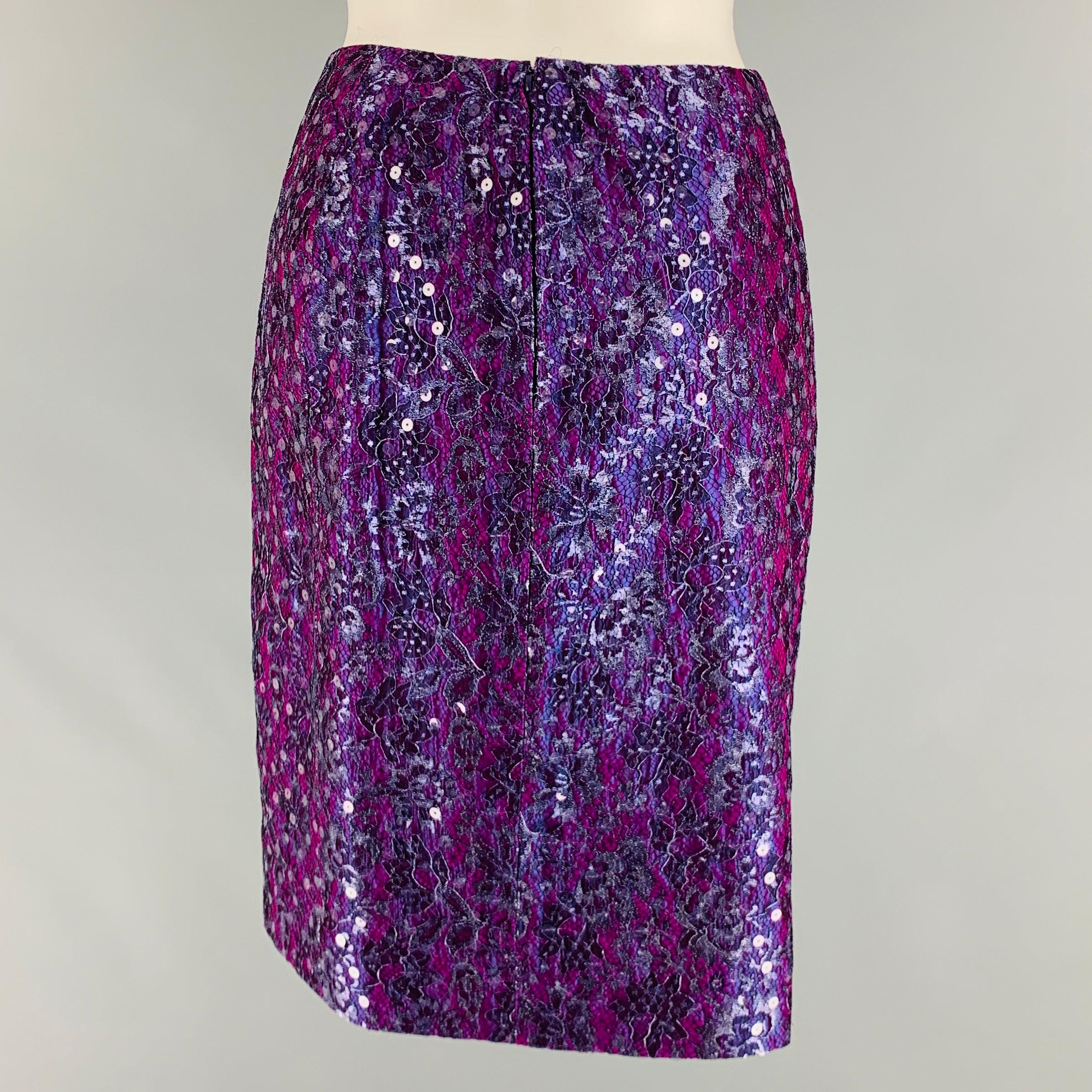 GEOFFREY BEENE Taille 6 Purple Silver Lace Below Knee Skirt (Jupe de dessous de genou en dentelle) Pour femmes en vente