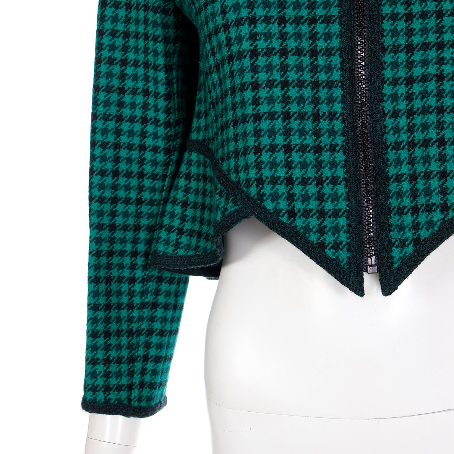 Geoffrey Beene Vintage 1980s Green Houndstooth Wool Cropped Jacket For Sale 3