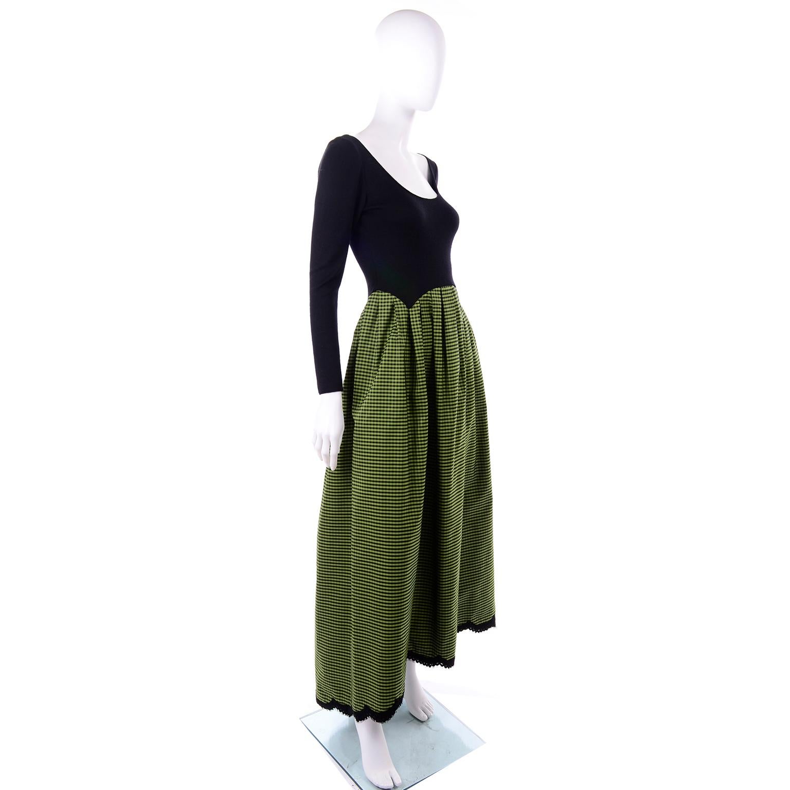 Geoffrey Beene Vintage Green Black Check Evening Dress With Purple Wool Jacket (Robe de soirée à carreaux verts et noirs et veste en laine violette) Pour femmes en vente
