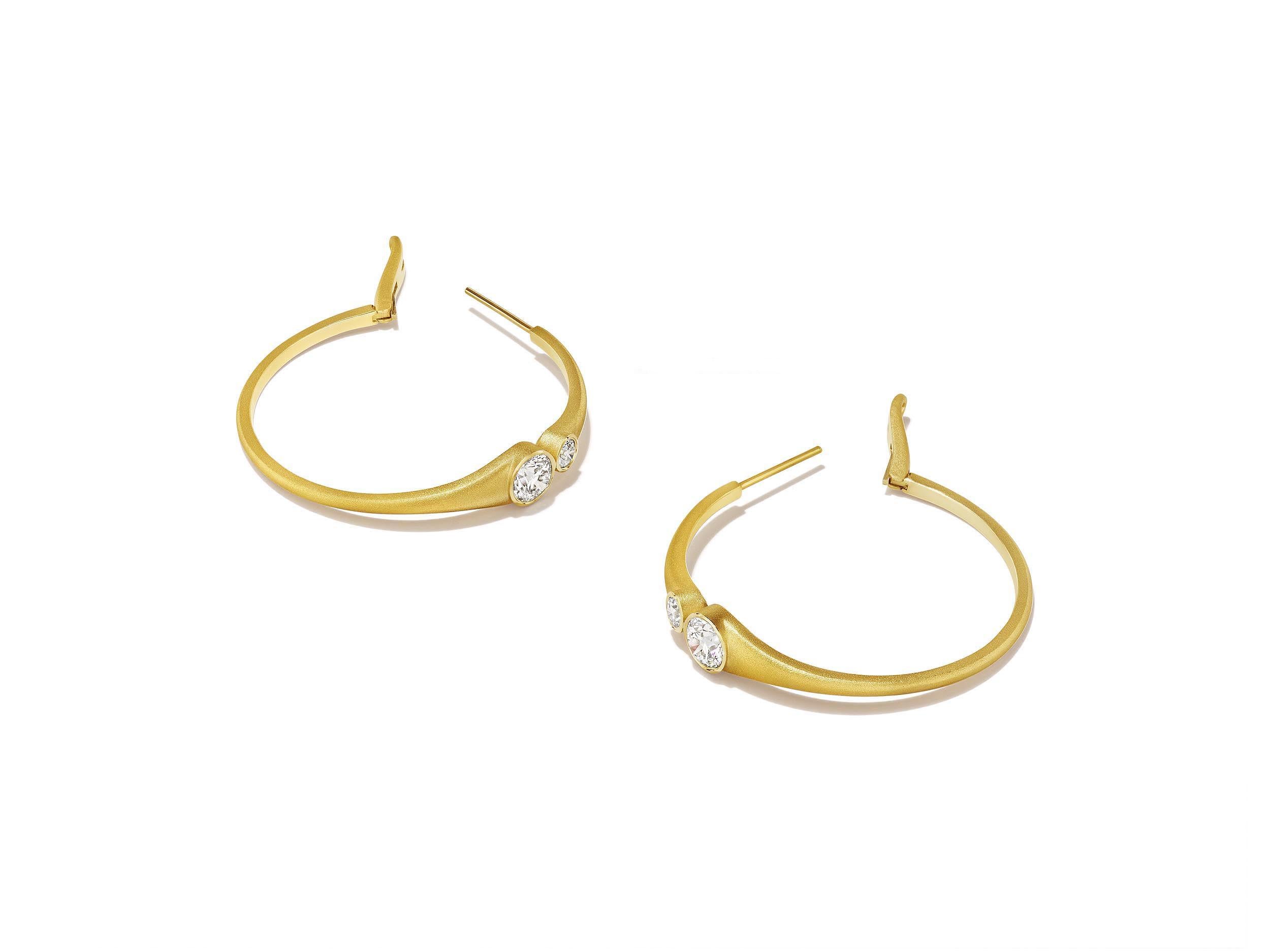 Contemporary Geoffrey Good Galaxy Hoop Earrings in 18k Yellow Gold For Sale