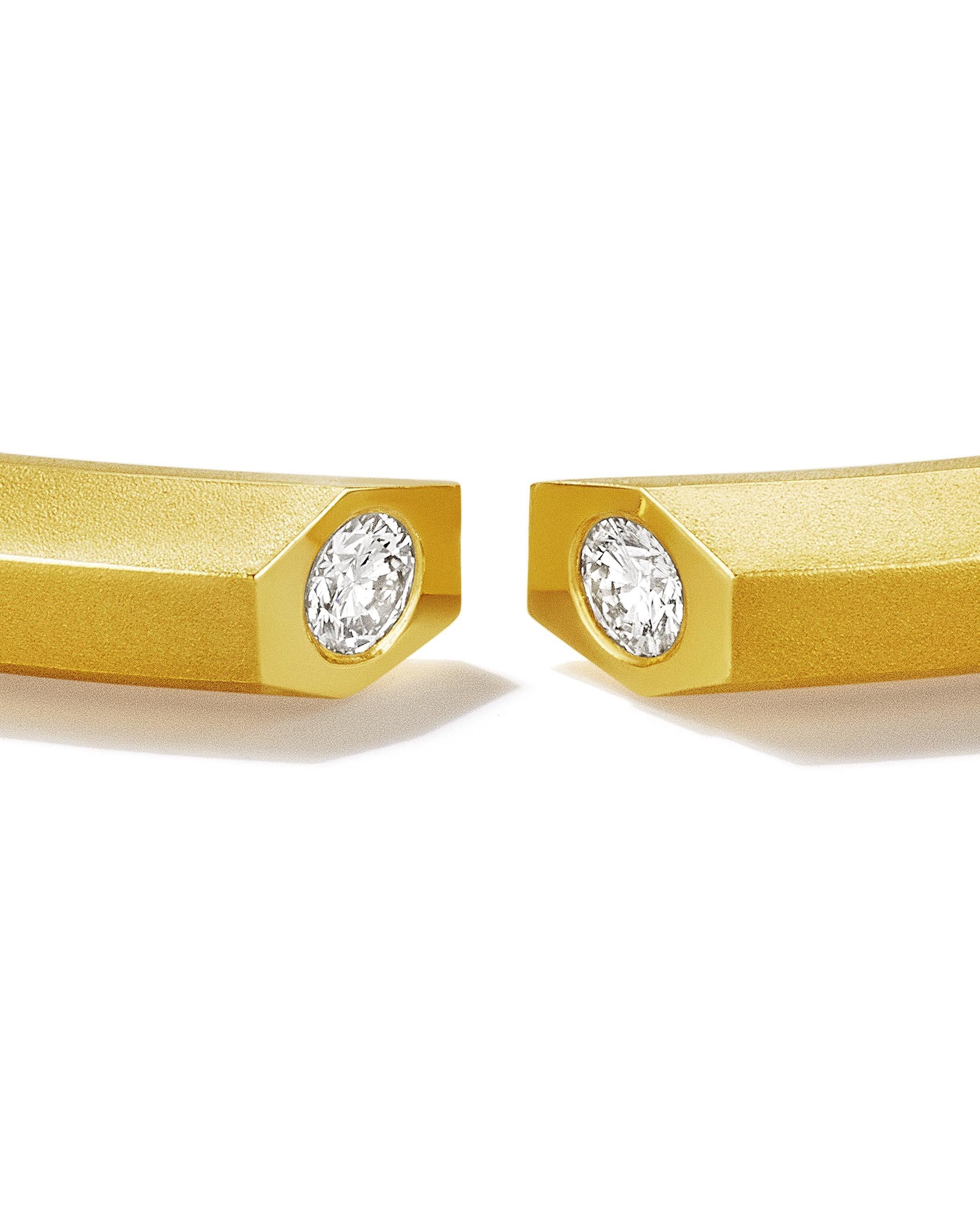 Taille brillant Geoffrey Good Bracelet hex Bar avec diamants naturels en vente