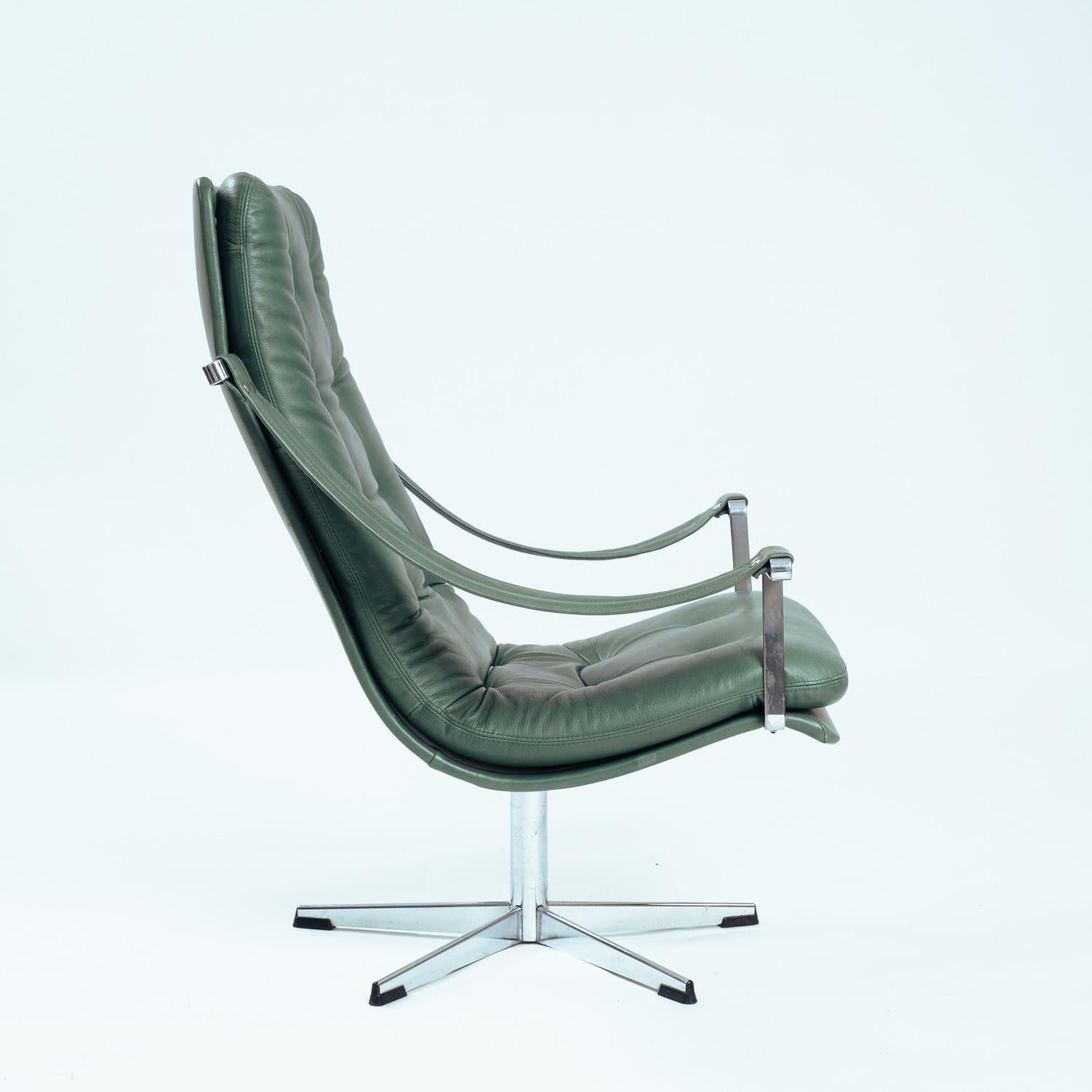 Geoffrey Harcourt Artifort lounge chair green leather, 1960 For Sale 12
