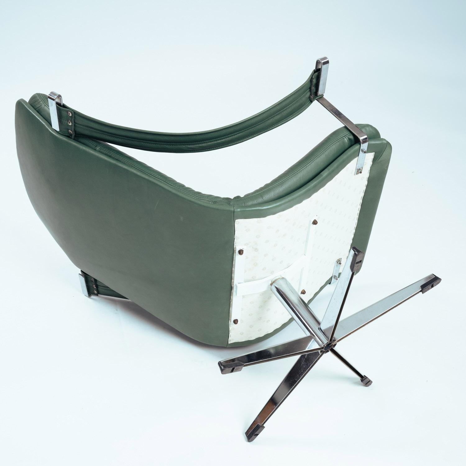 Geoffrey Harcourt Artifort lounge chair green leather, 1960 For Sale 1