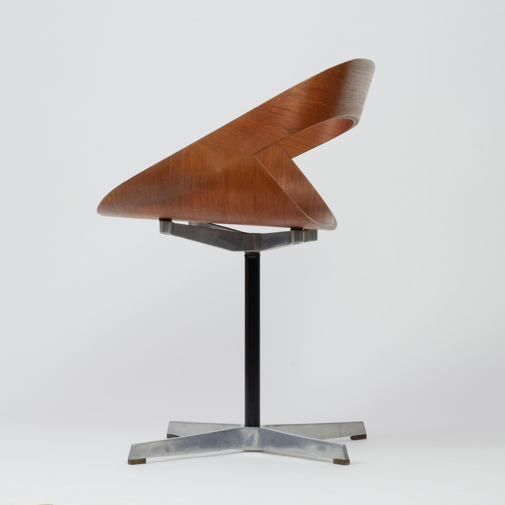 Mid-Century Modern Geoffrey Harcourt, Chair 130, 'RCA' Chair, Designed 1960, Produced by Artifort For Sale