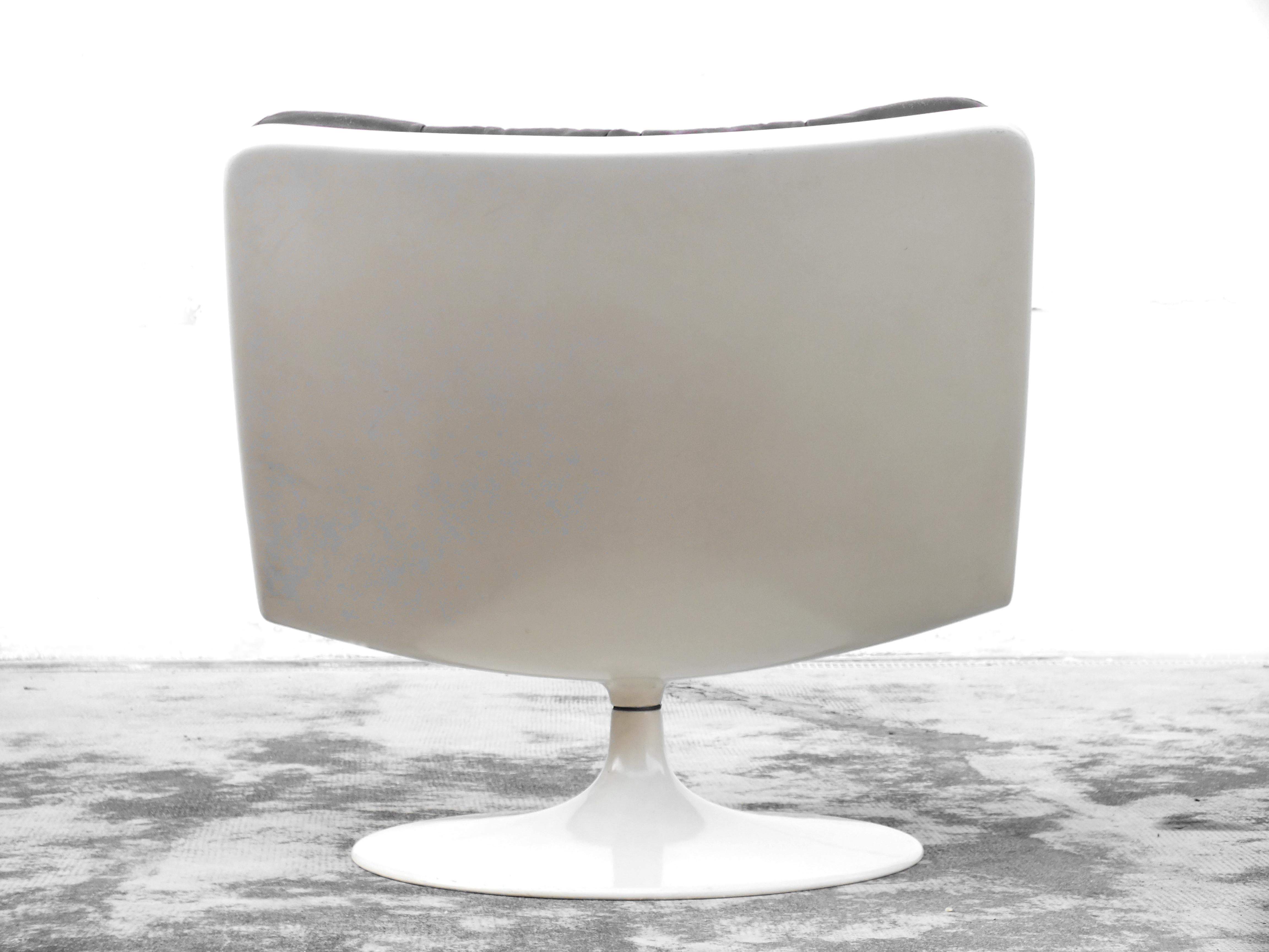 Attribué à Geoffrey Harcourt design Artifort dans les années68  Fauteuil de l'ère spatiale en vente 2