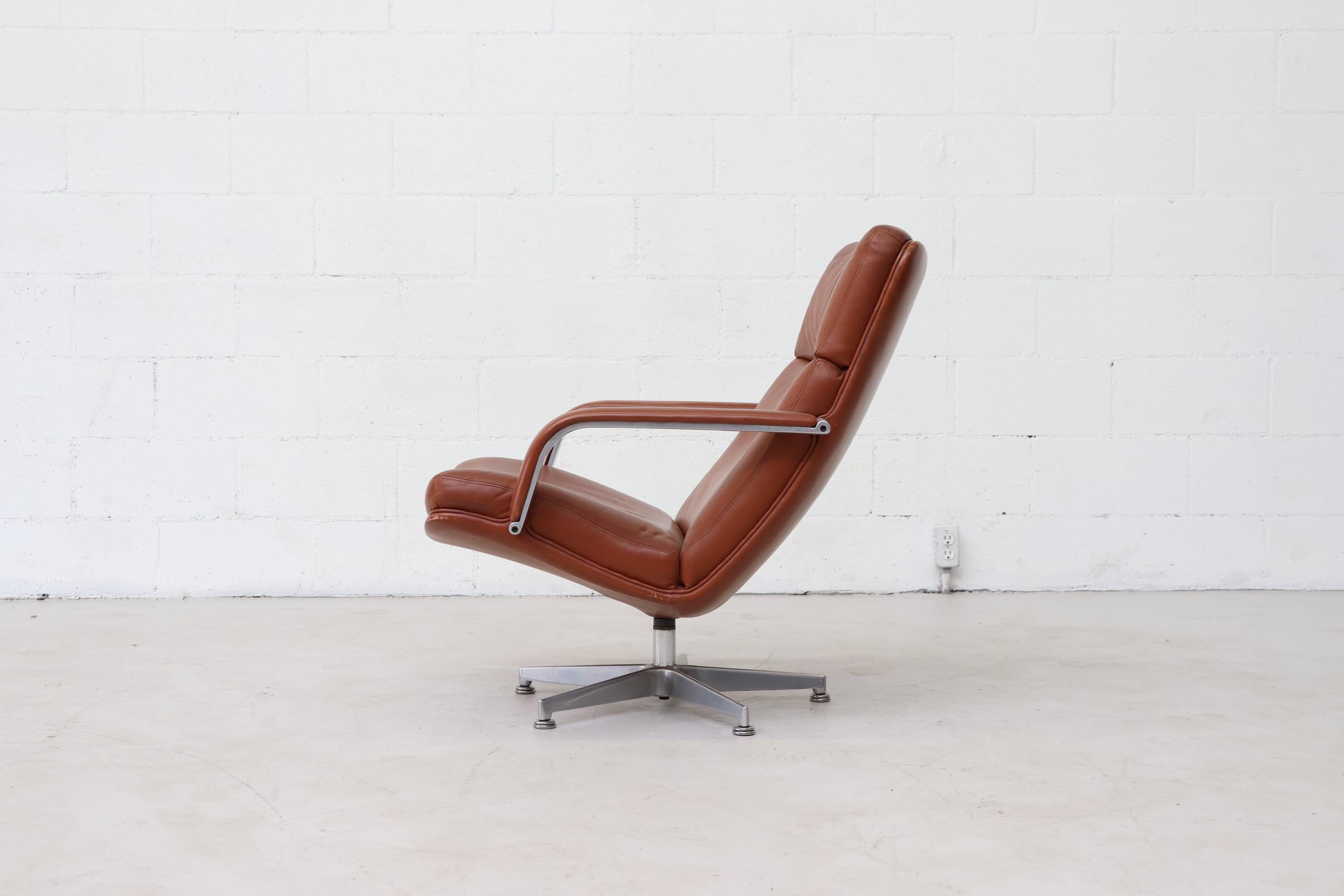 Mid-Century Modern Geoffrey Harcourt F154 Leather Swivel Lounge Armchair