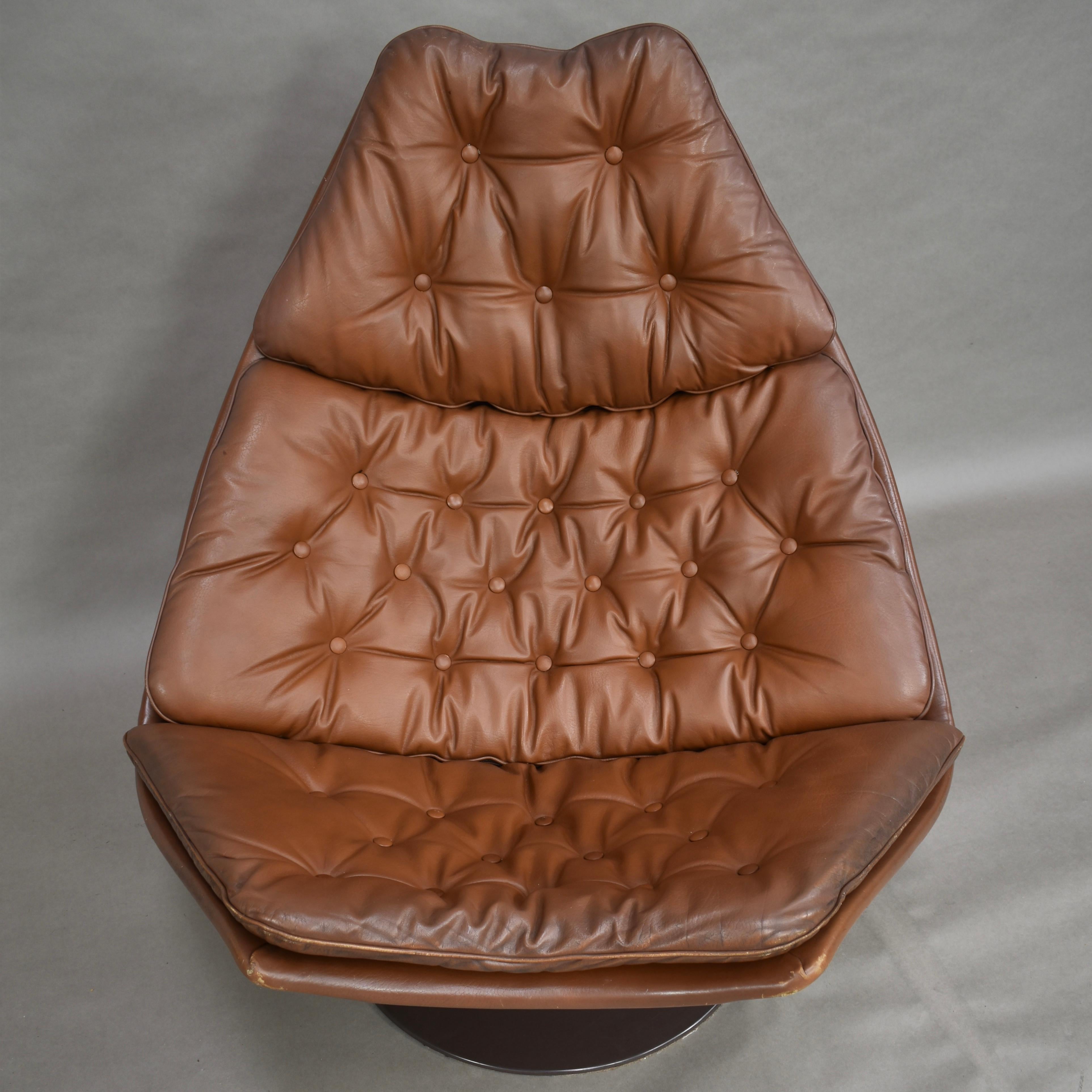 Geoffrey Harcourt F588 Artifort Swivel Lounge Chair in Tan Leather, 1967 8