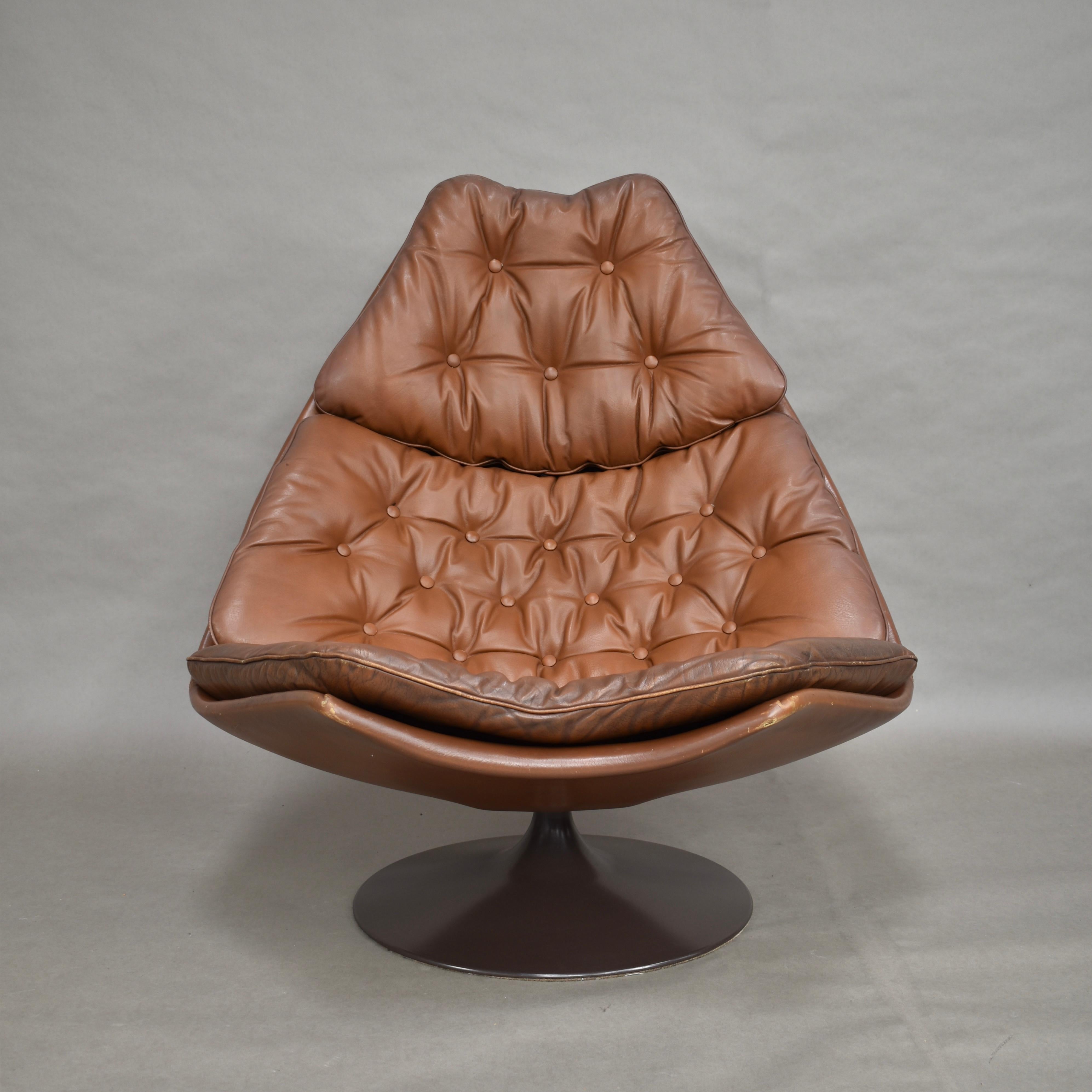 Dutch Geoffrey Harcourt F588 Artifort Swivel Lounge Chair in Tan Leather, 1967