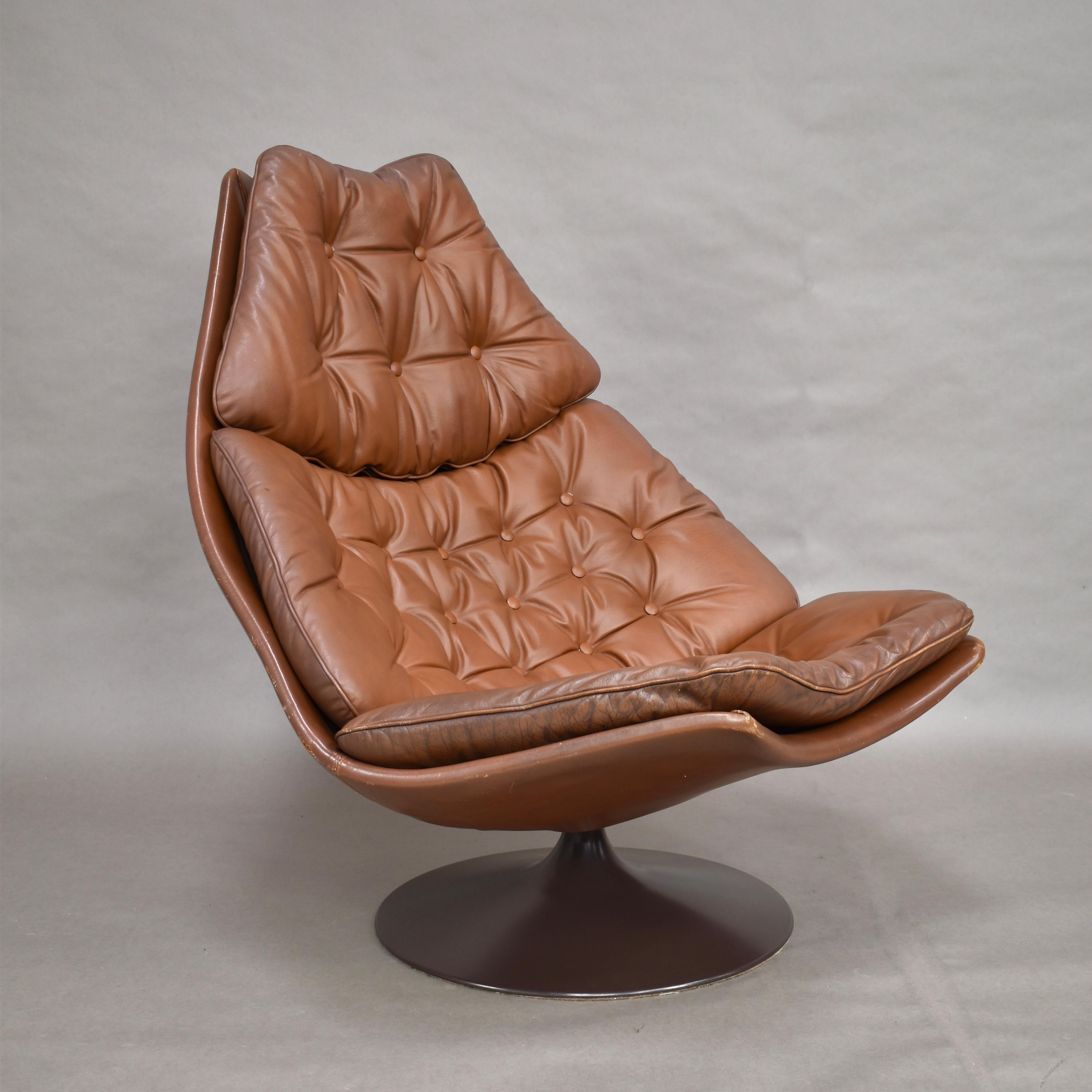 Geoffrey Harcourt F588 Artifort Swivel Lounge Chair in Tan Leather, 1967 In Fair Condition In Pijnacker, Zuid-Holland