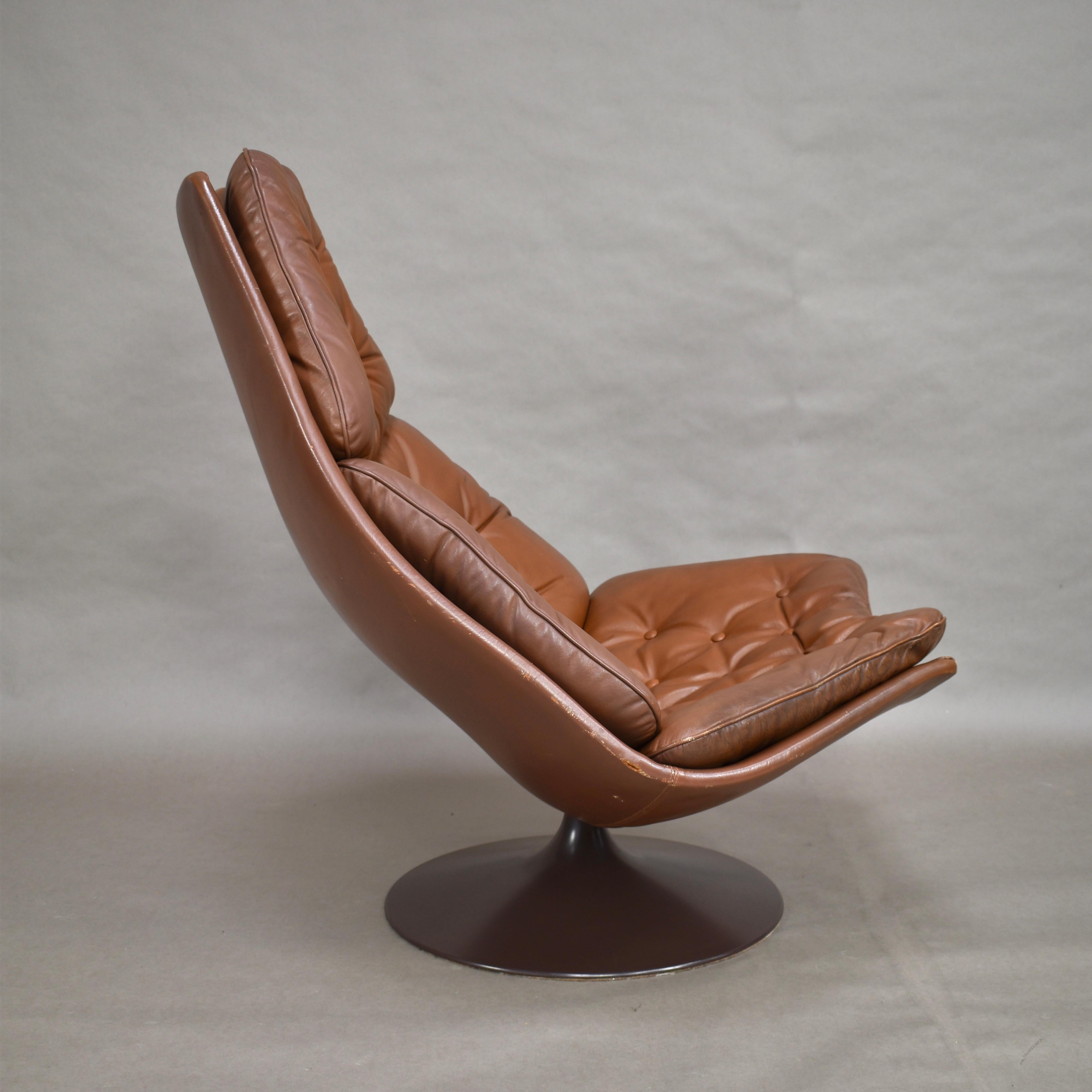 Mid-20th Century Geoffrey Harcourt F588 Artifort Swivel Lounge Chair in Tan Leather, 1967