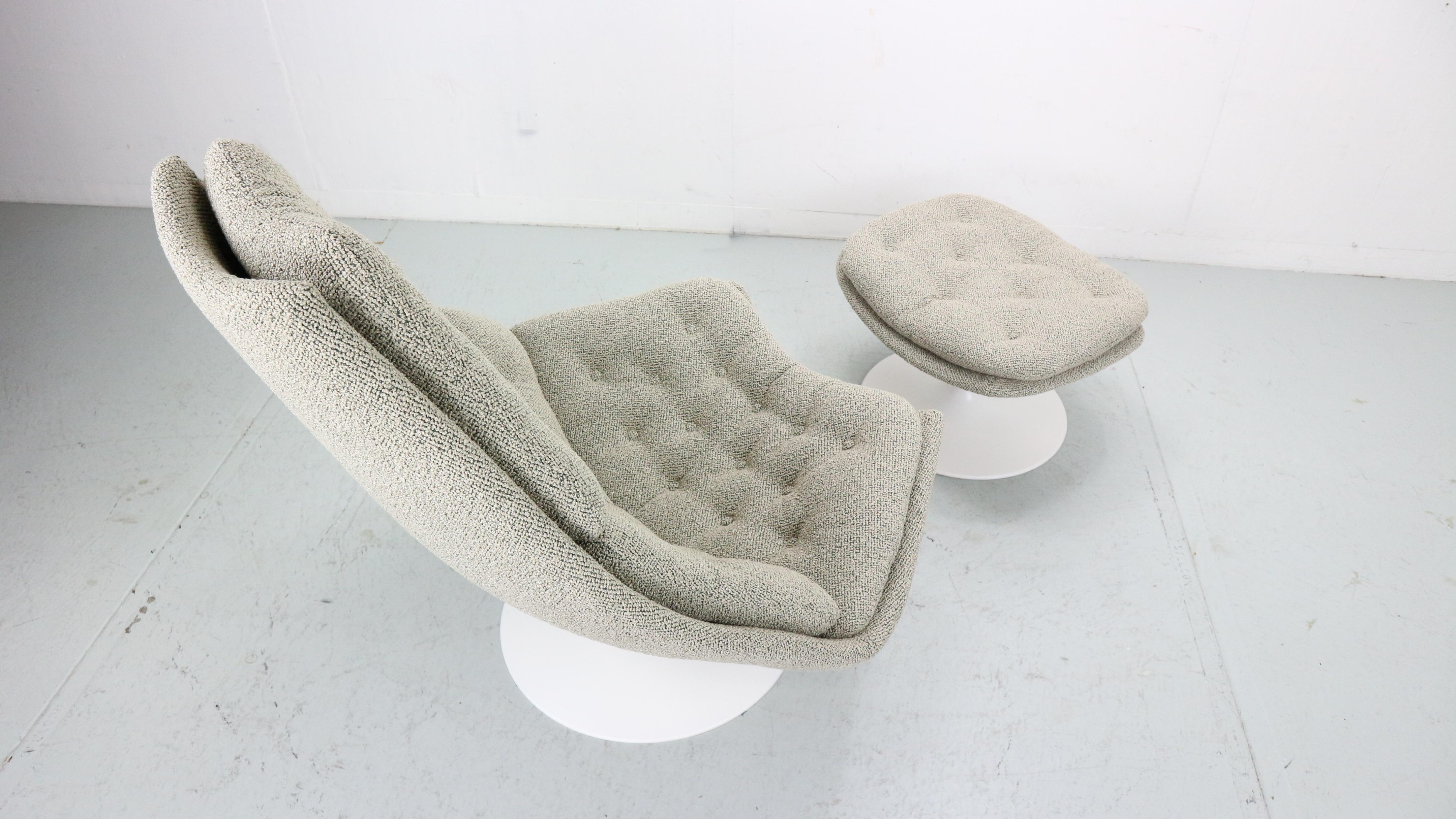 Geoffrey Harcourt f588 lounge chair with ottoman in bouclé fabric by Artifort. 1