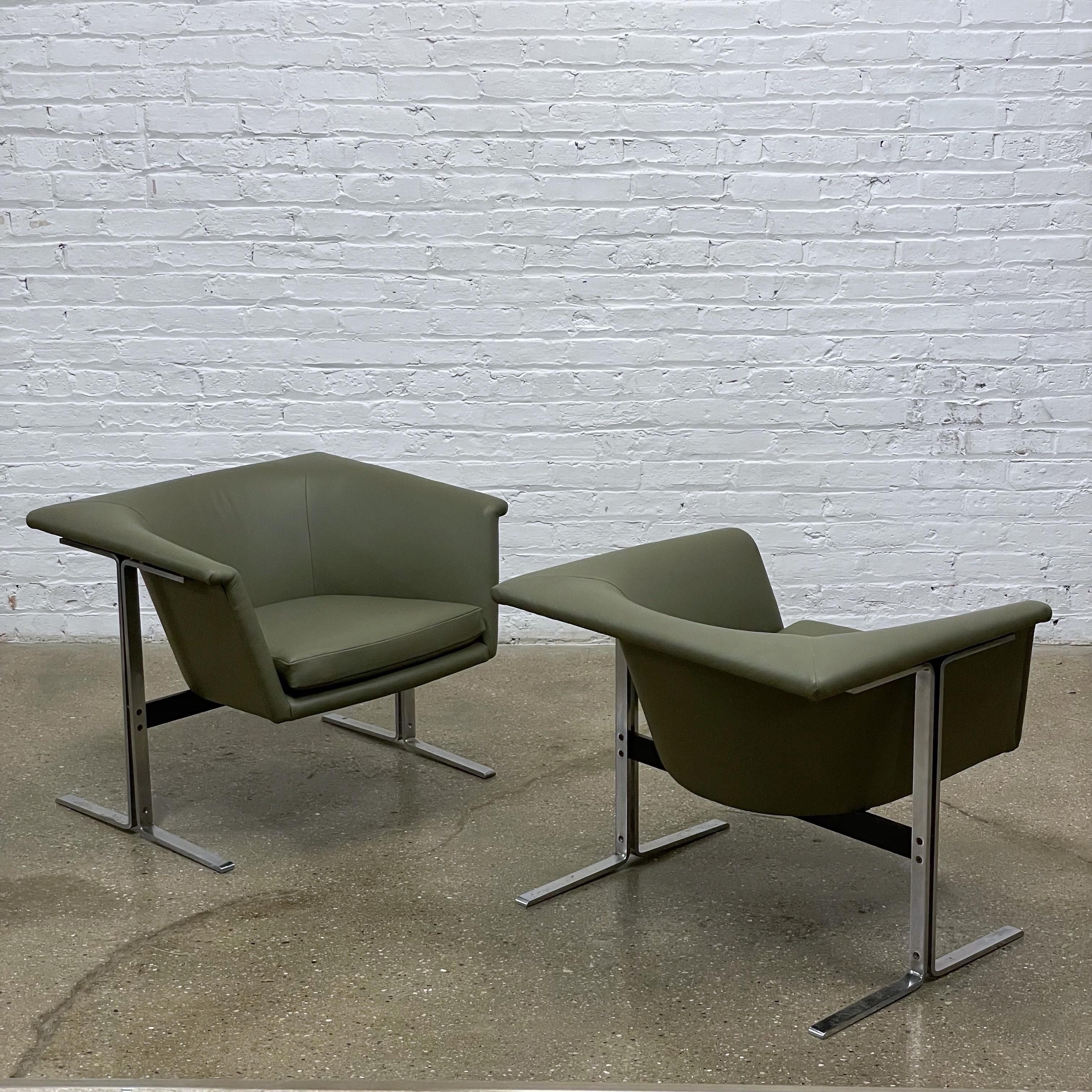 Geoffrey Harcourt for Artifort Model 042 Lounge Chairs in Leather In Good Condition For Sale In Chicago, IL