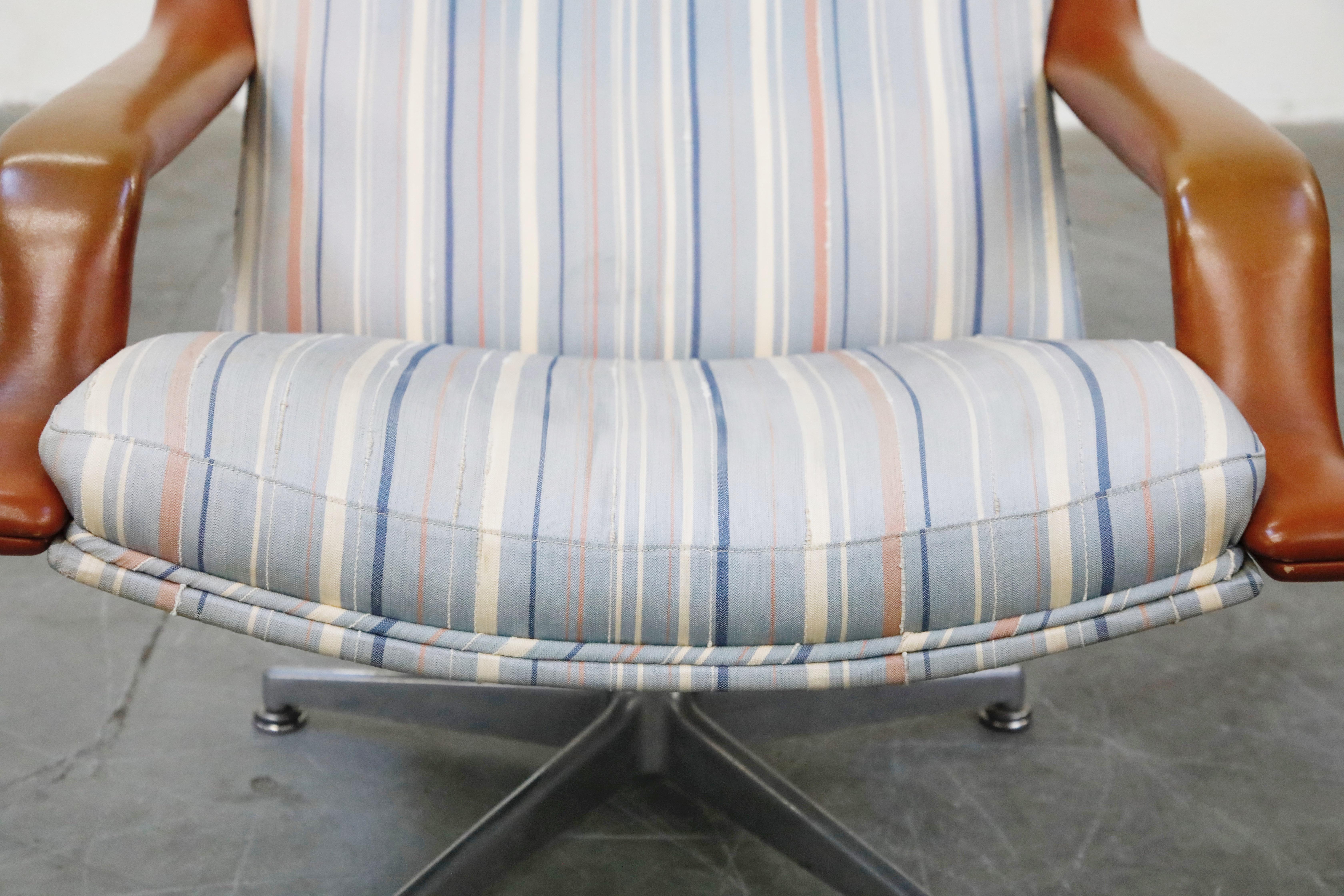 Geoffrey Harcourt for Artifort Model #F-140 Swivel Lounge Armchair, circa 1970s 5