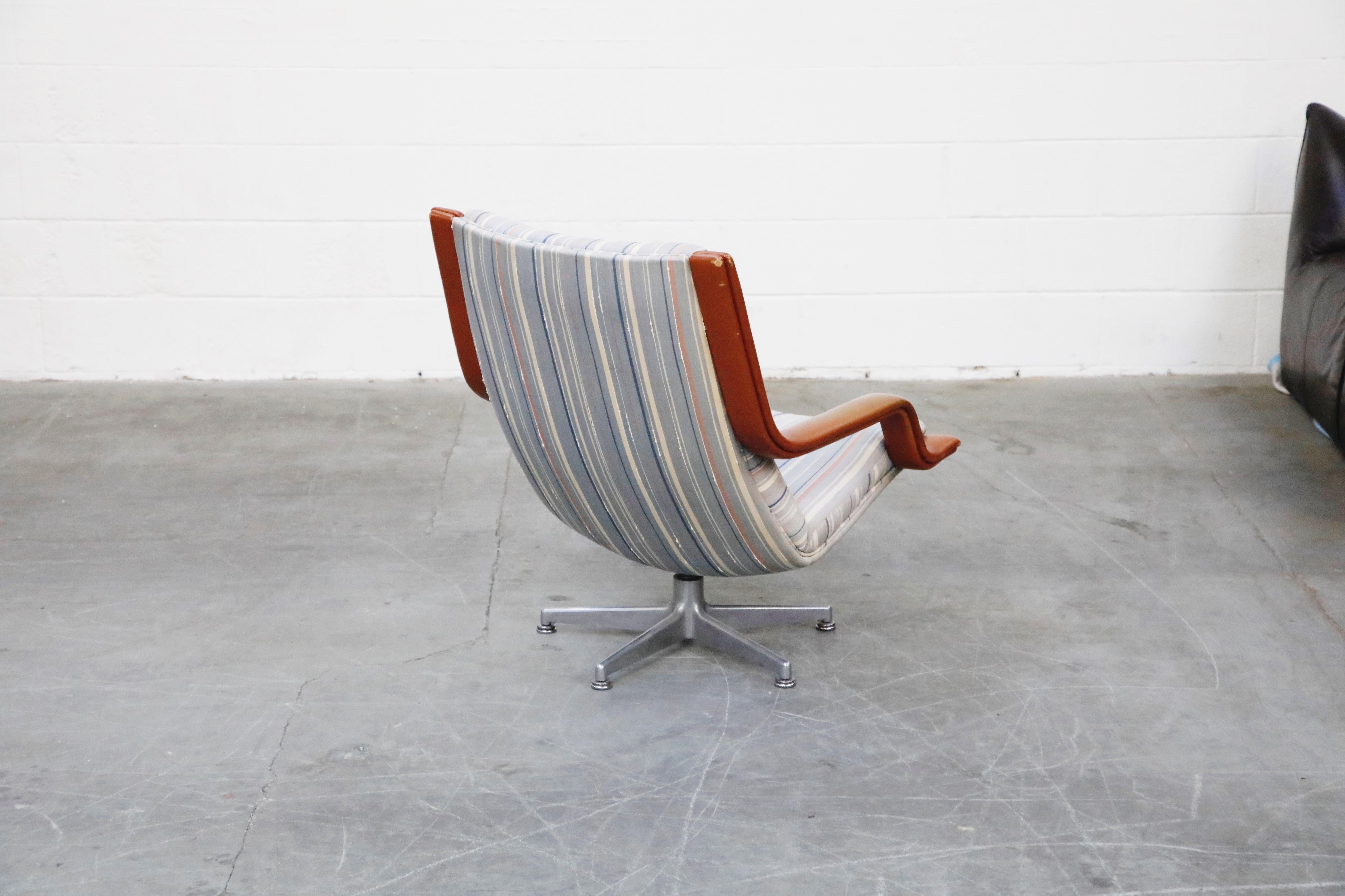 Leather Geoffrey Harcourt for Artifort Model #F-140 Swivel Lounge Armchair, circa 1970s