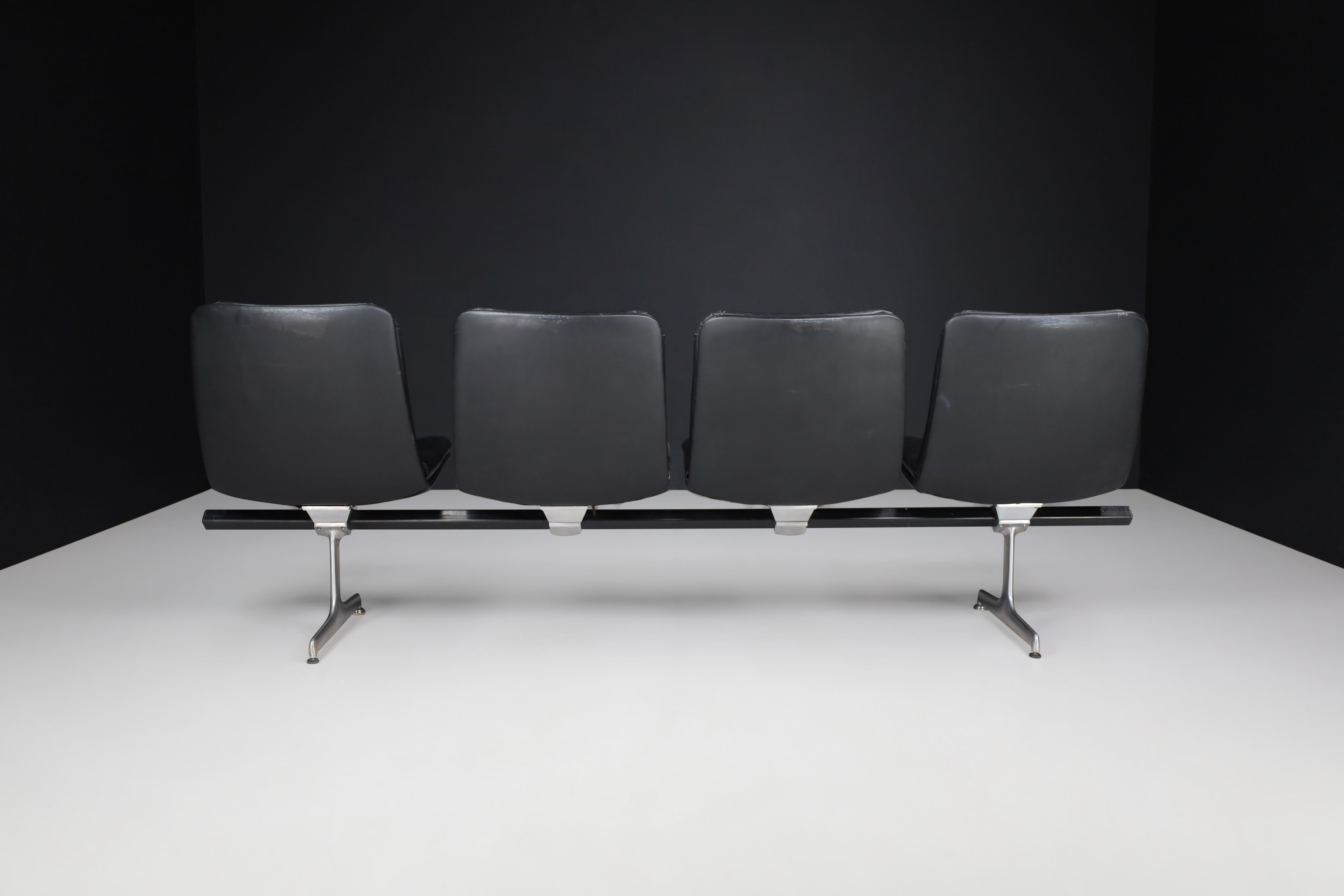 Geoffrey Harcourt Leather Four Seat Bench for Artifort, the Netherlands, 1960s For Sale 2