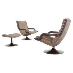 Geoffrey Harcourt Pair of F152 Lounge Chairs with Ottoman for Artifort 1975