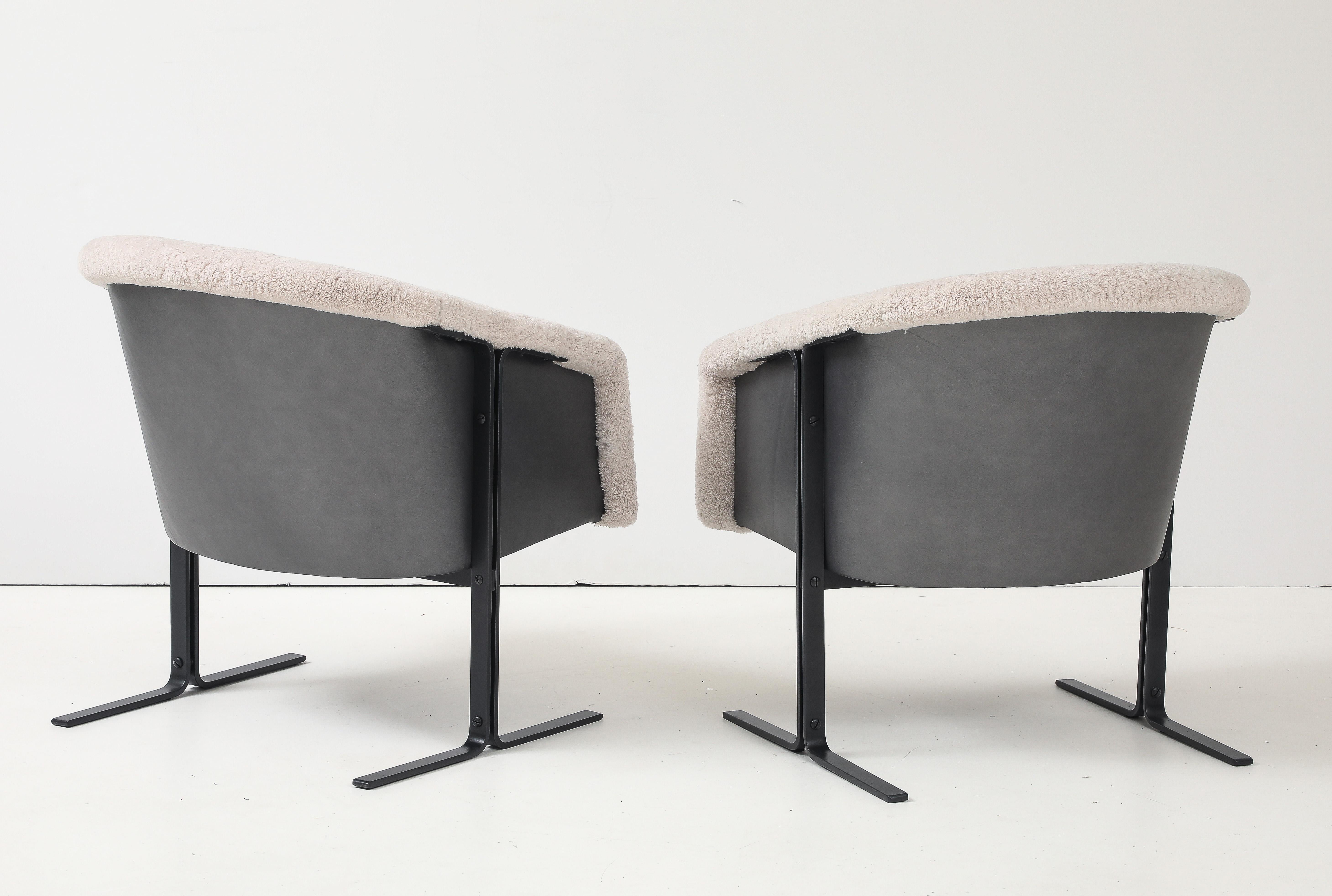 Geoffrey Harcourt Schafsfell, Bronze Stühle (20. Jahrhundert) im Angebot