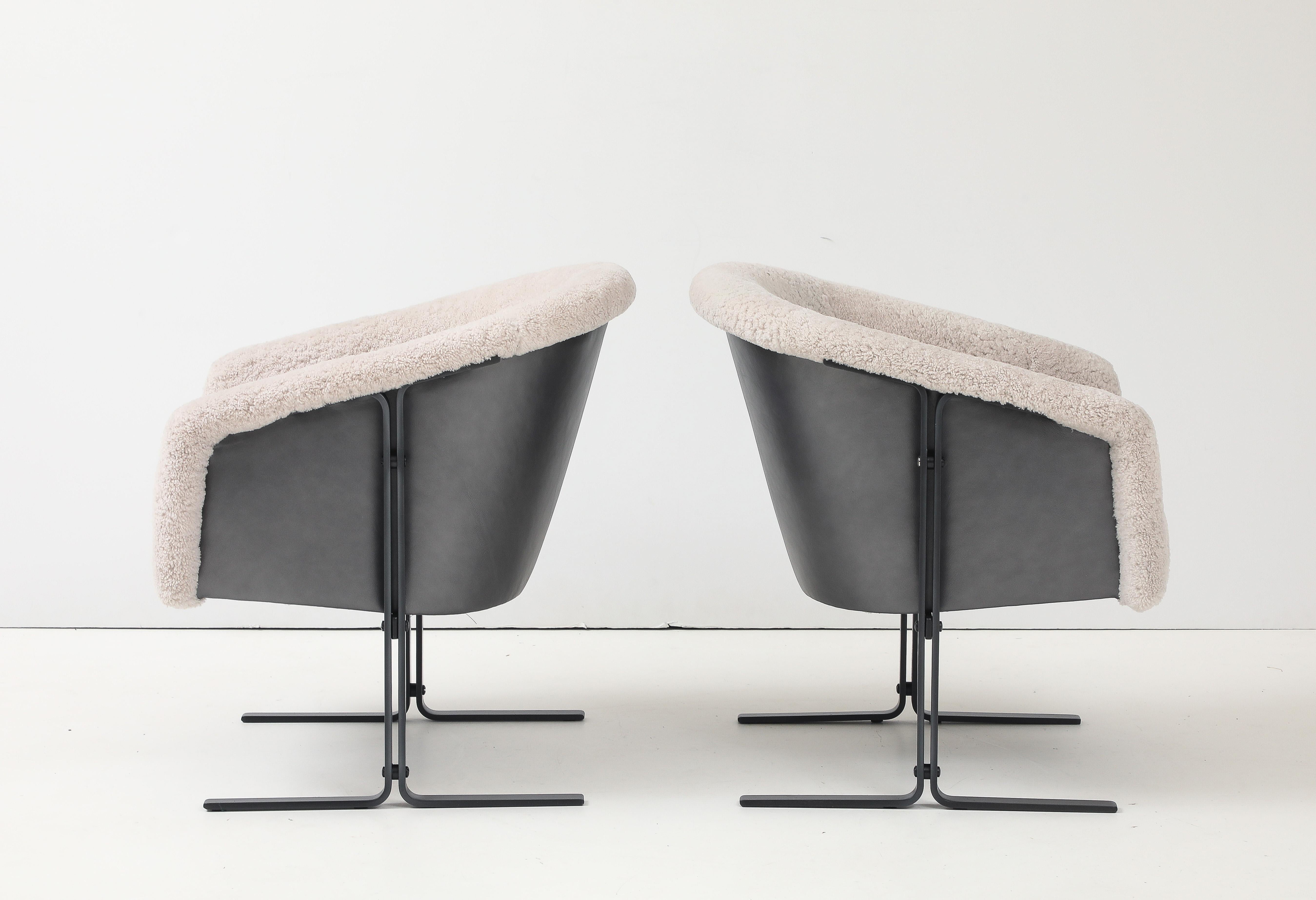 Geoffrey Harcourt Schafsfell, Bronze Stühle im Angebot 1