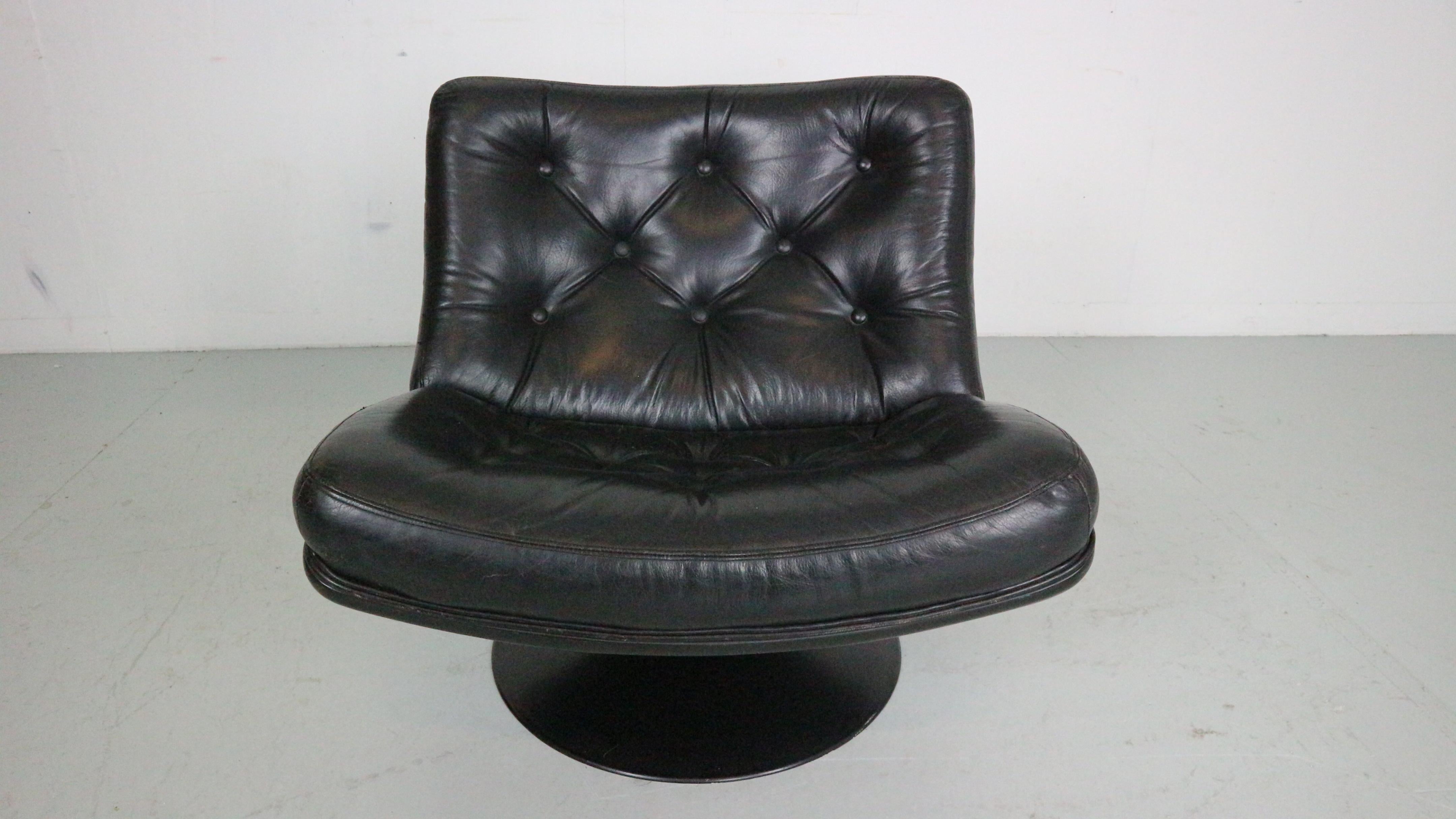 Dutch Geoffrey Harcourt Swivel Black Leather Lounge Chair- 