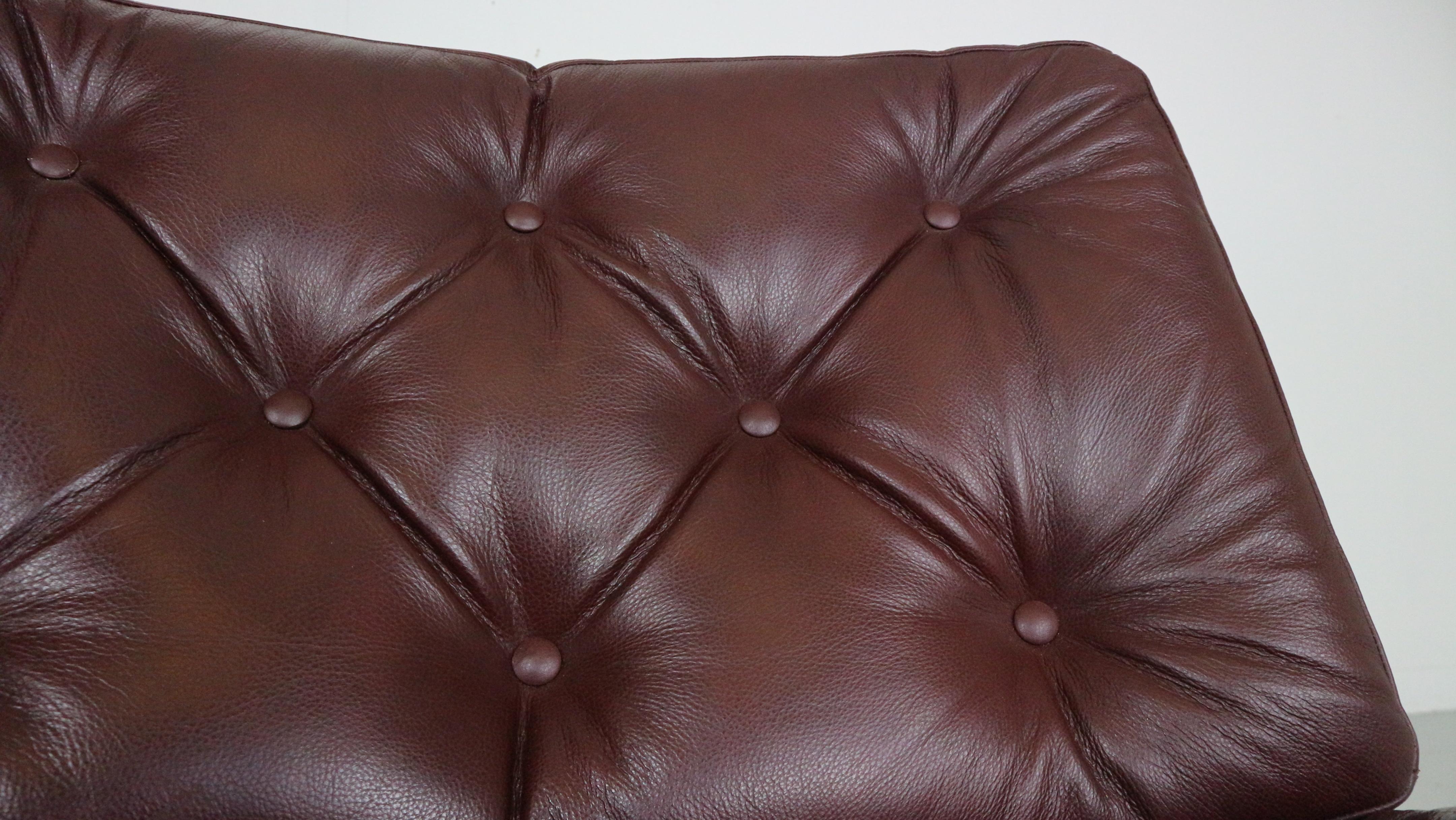 Geoffrey Harcourt Swivel Leather Lounge Chair- 