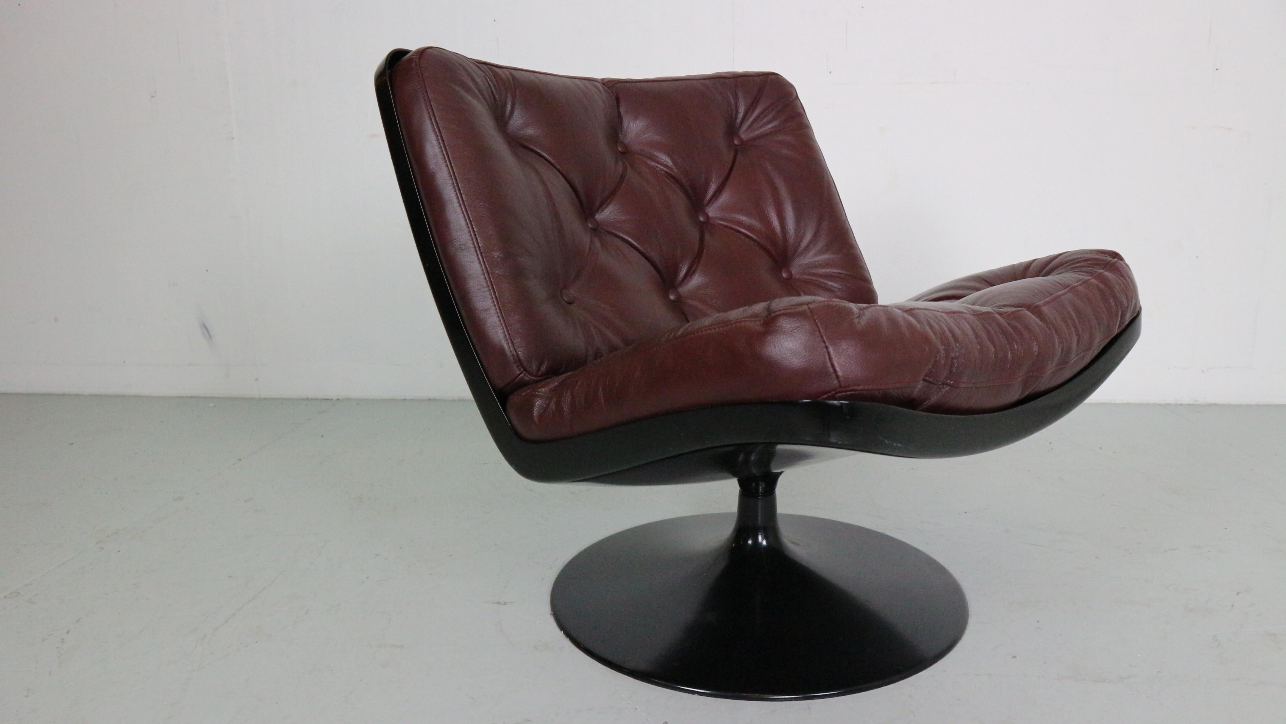 Mid-Century Modern Geoffrey Harcourt Swivel Leather Lounge Chair- 