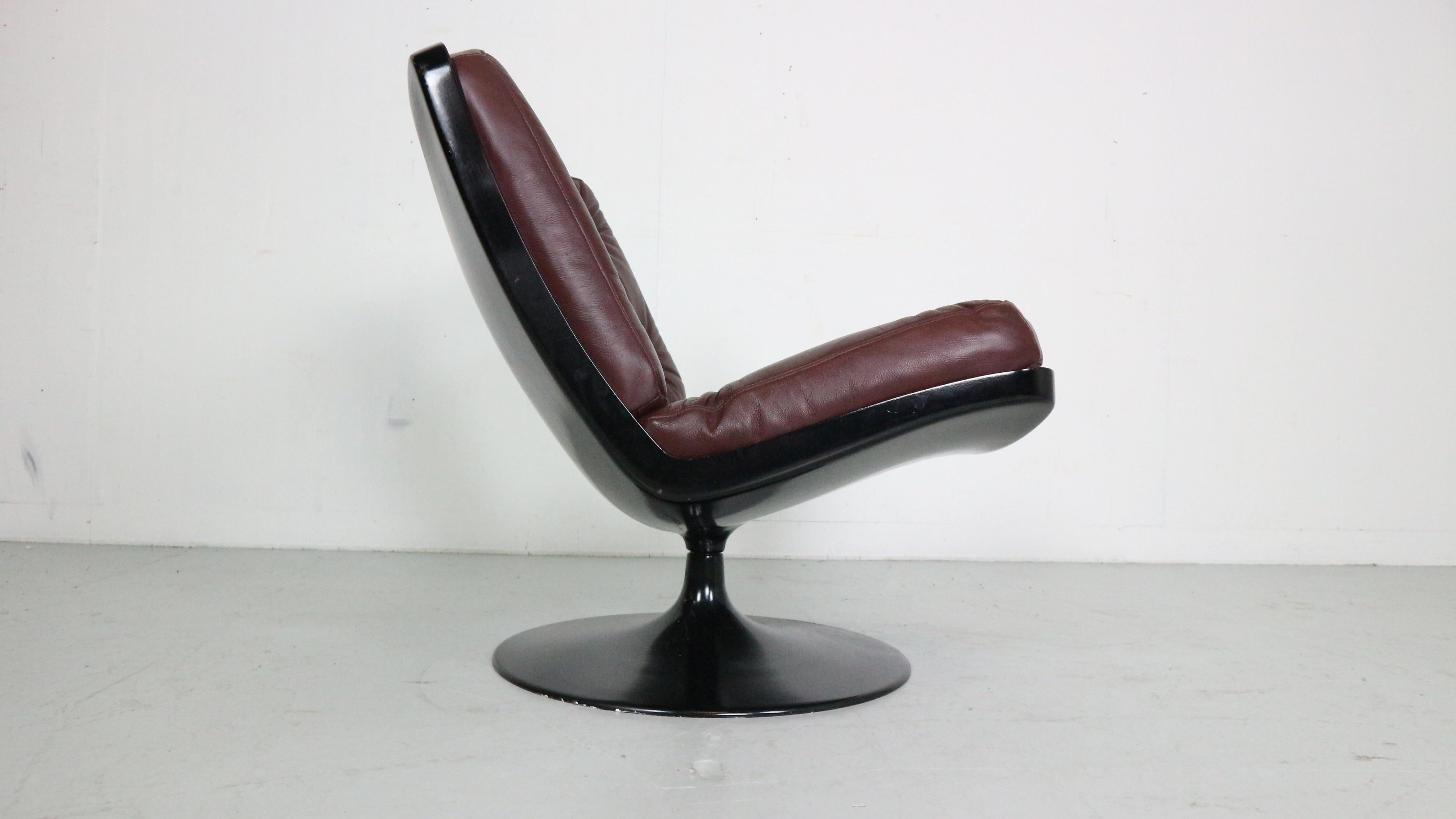 Metal Geoffrey Harcourt Swivel Leather Lounge Chair- 