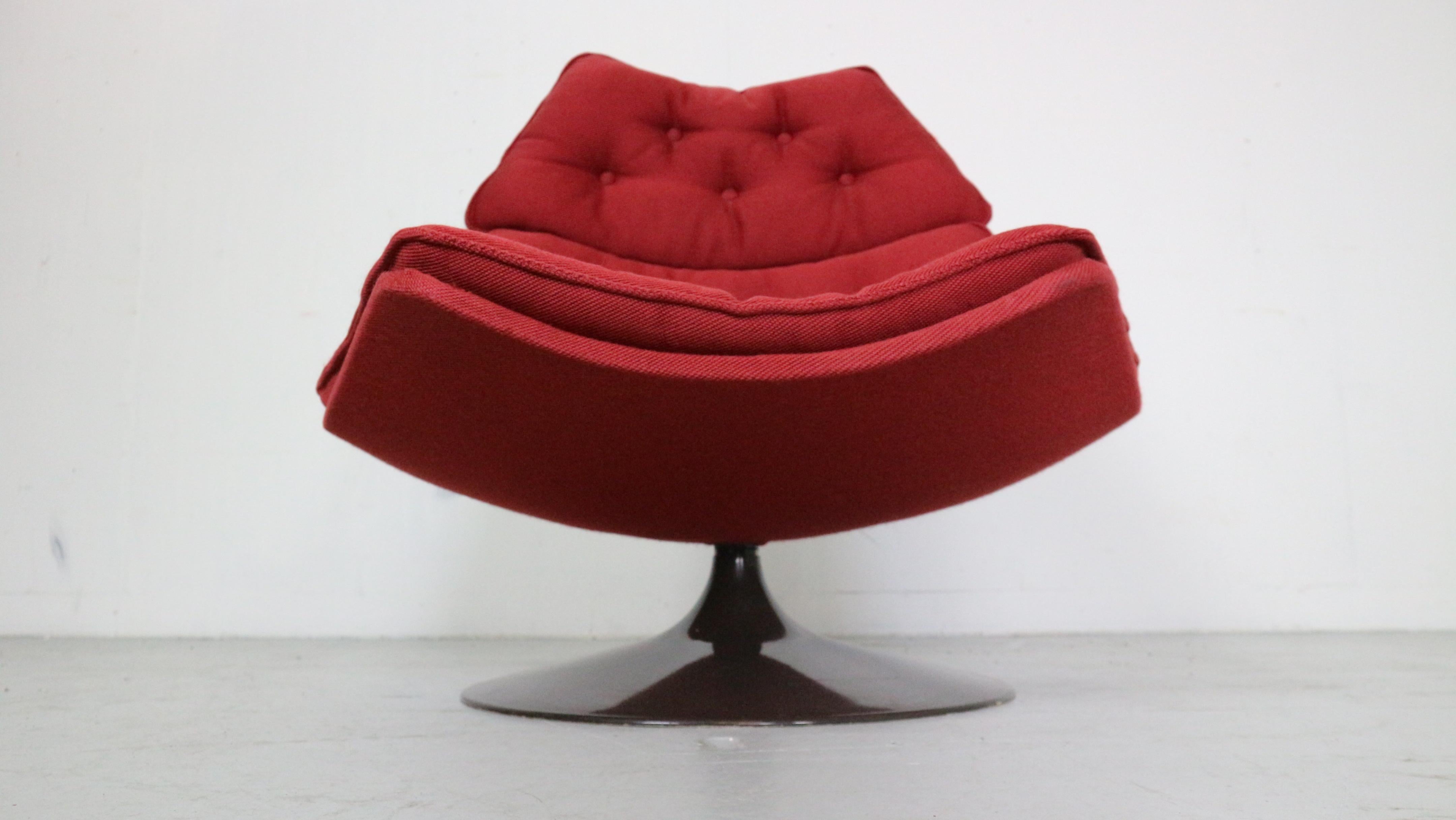 Geoffrey Harcourt Swivel Lounge Chair F511 for Artifort, 1960s, Netherlands In Good Condition In The Hague, NL