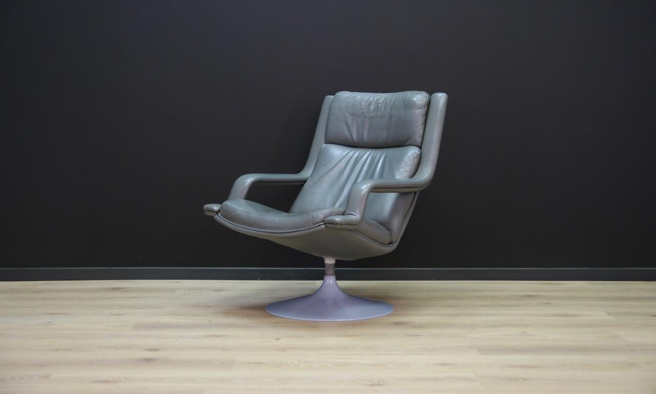 Mid-Century Modern Geoffrey Hartocourt Scandinavian Design Armchair Gray Leather, 1970s For Sale