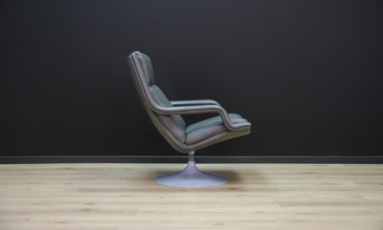 Geoffrey Hartocourt Scandinavian Design Armchair Gray Leather, 1970s In Good Condition For Sale In Szczecin, Zachodniopomorskie