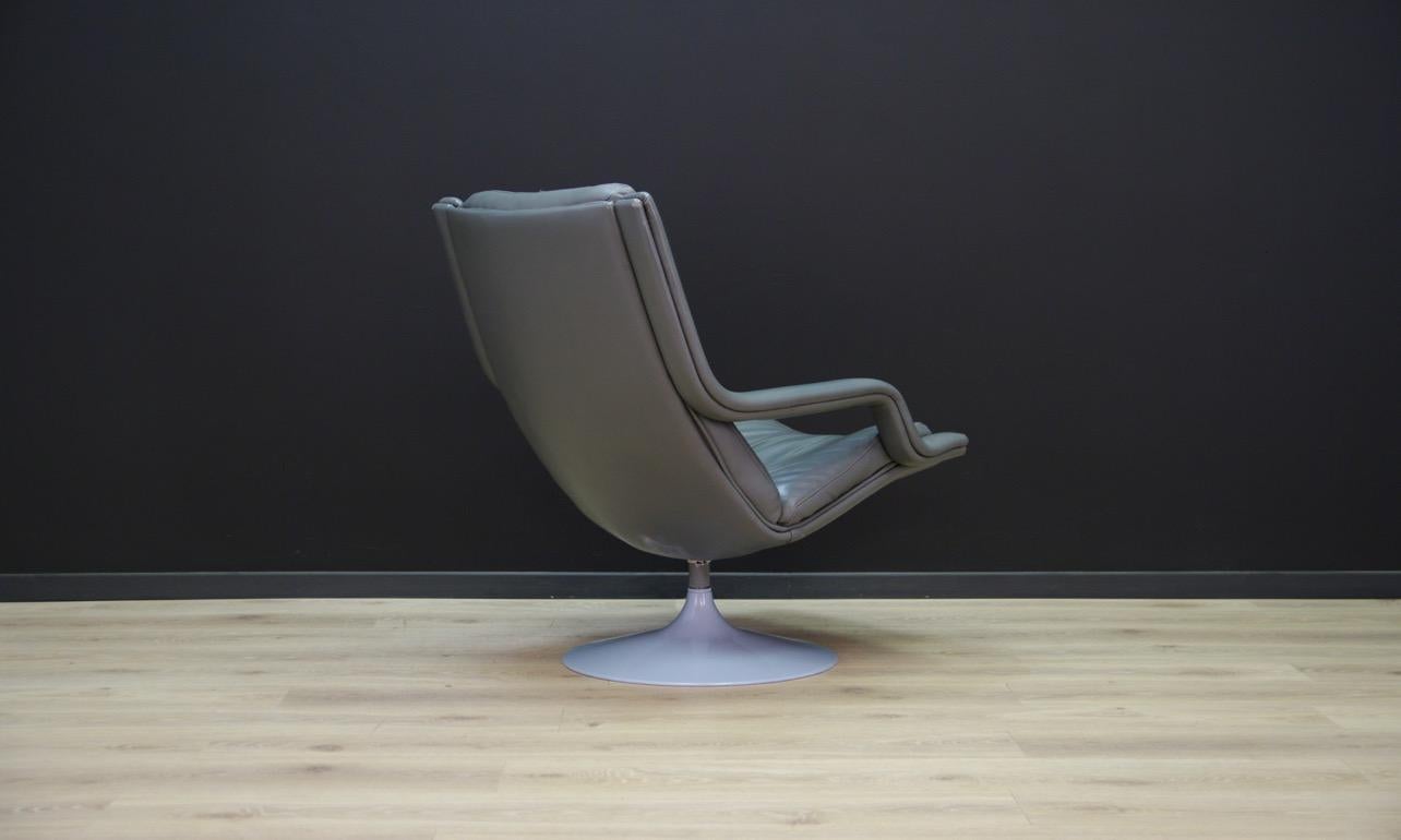 Late 20th Century Geoffrey Hartocourt Scandinavian Design Armchair Gray Leather, 1970s For Sale