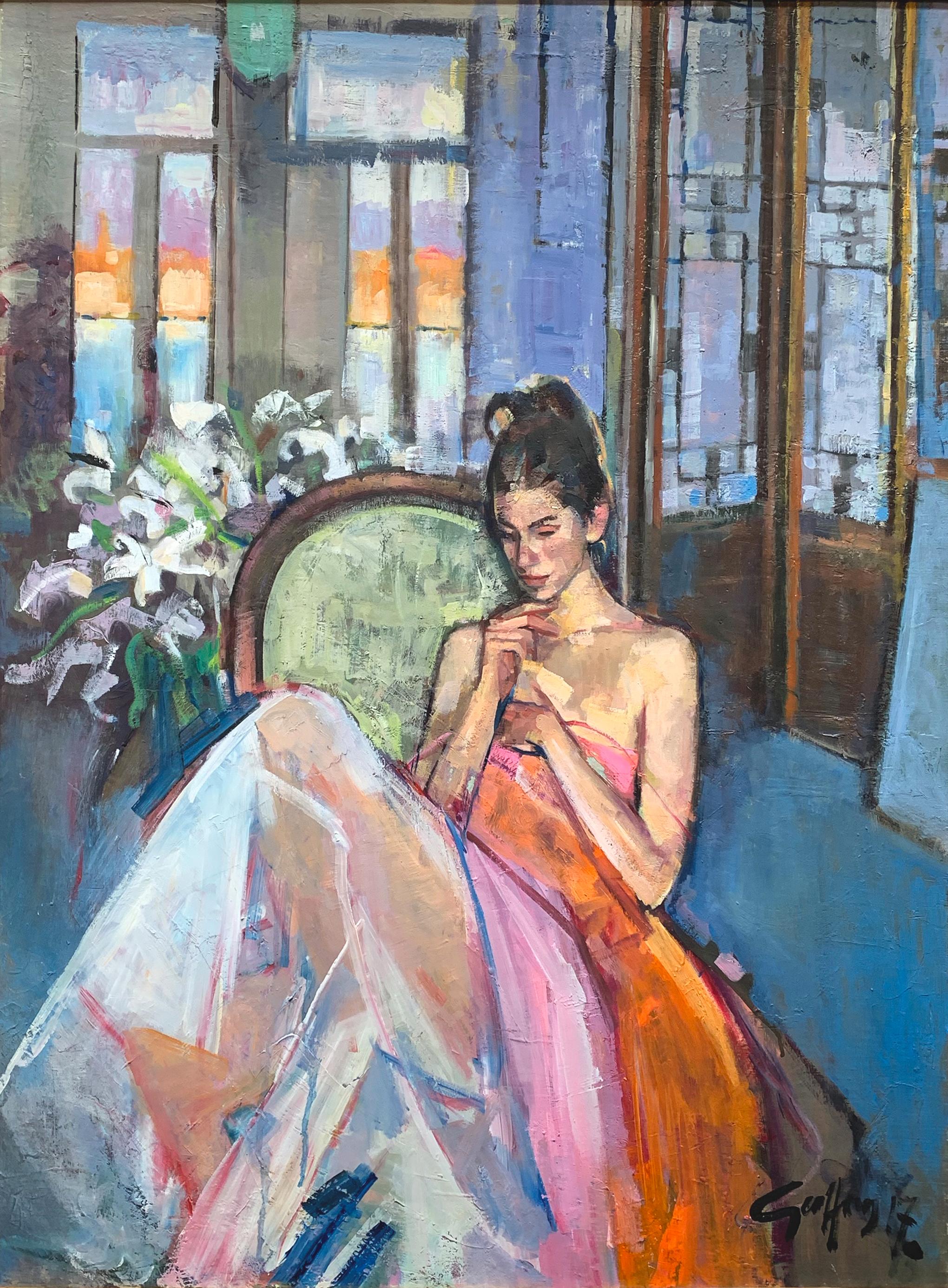 Dieses Gemälde von Geoffrey Humphries fängt einen intimen und kontemplativen Moment ein, der in einem Stil wiedergegeben wird, der impressionistische Pinselführung mit einem subtilen Sinn für Realismus verbindet. Das Thema des Gemäldes ist eine