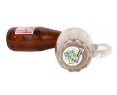 Budweiser, scultura in resina Pop Art di Geoffrey Rose