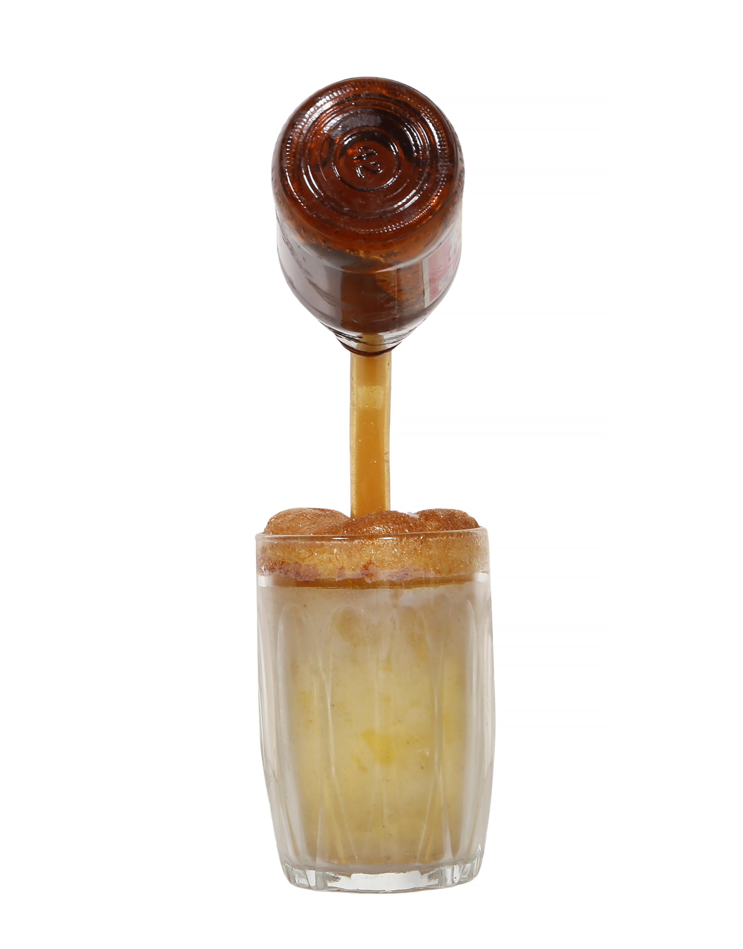 Budweiser, Pop Art Resin Sculpture by Geoffrey Rose en venta 4