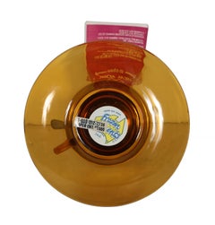 Caffè con panna pesante, scultura pop art in resina e vetro di Geoffrey Rose