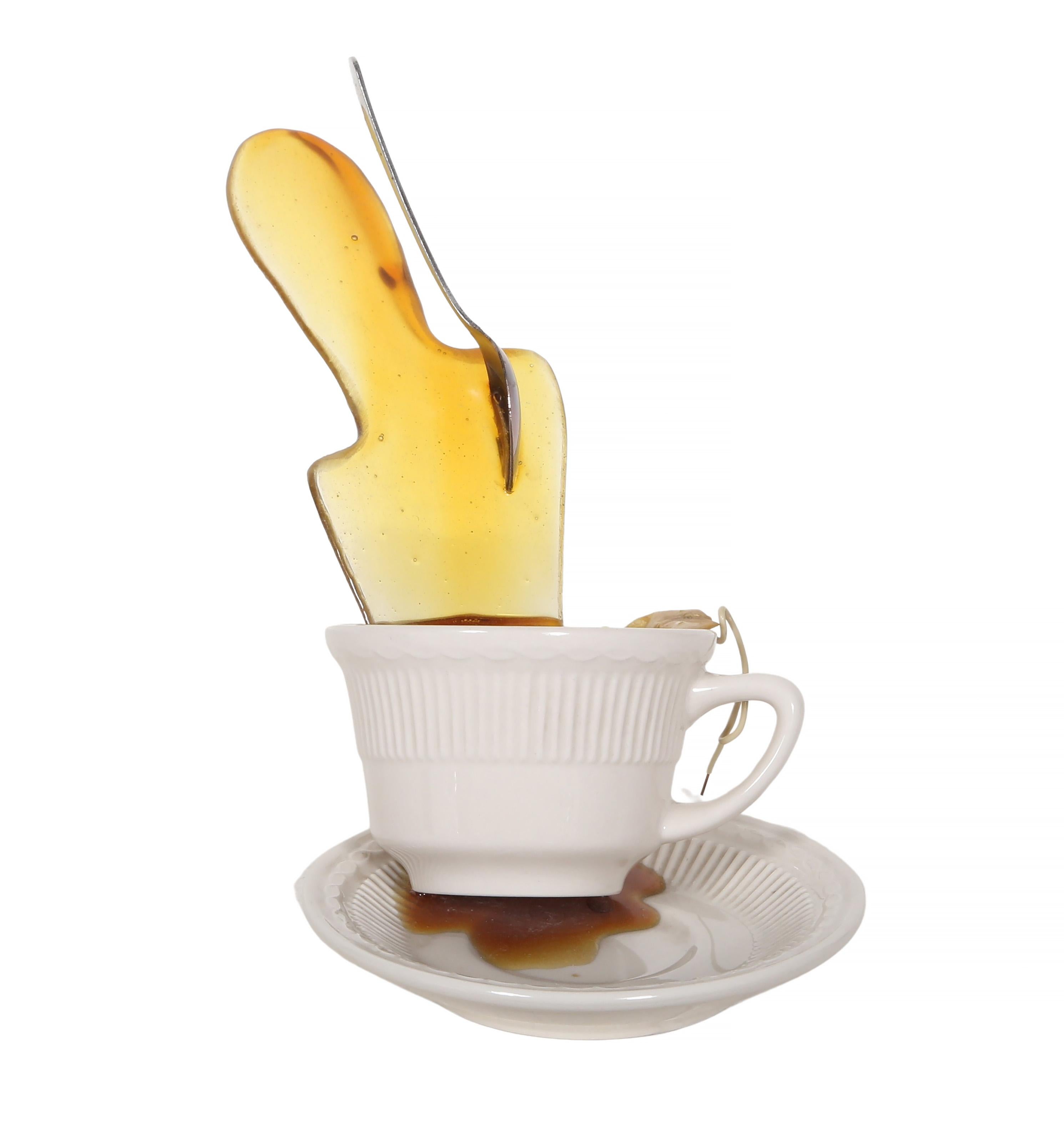 Spilt Tea, Pop Art Resin Sculpture by Geoffrey Rose en venta 5