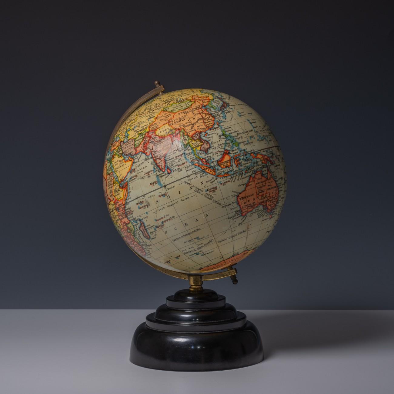 Geographia Globe, circa 1950 4