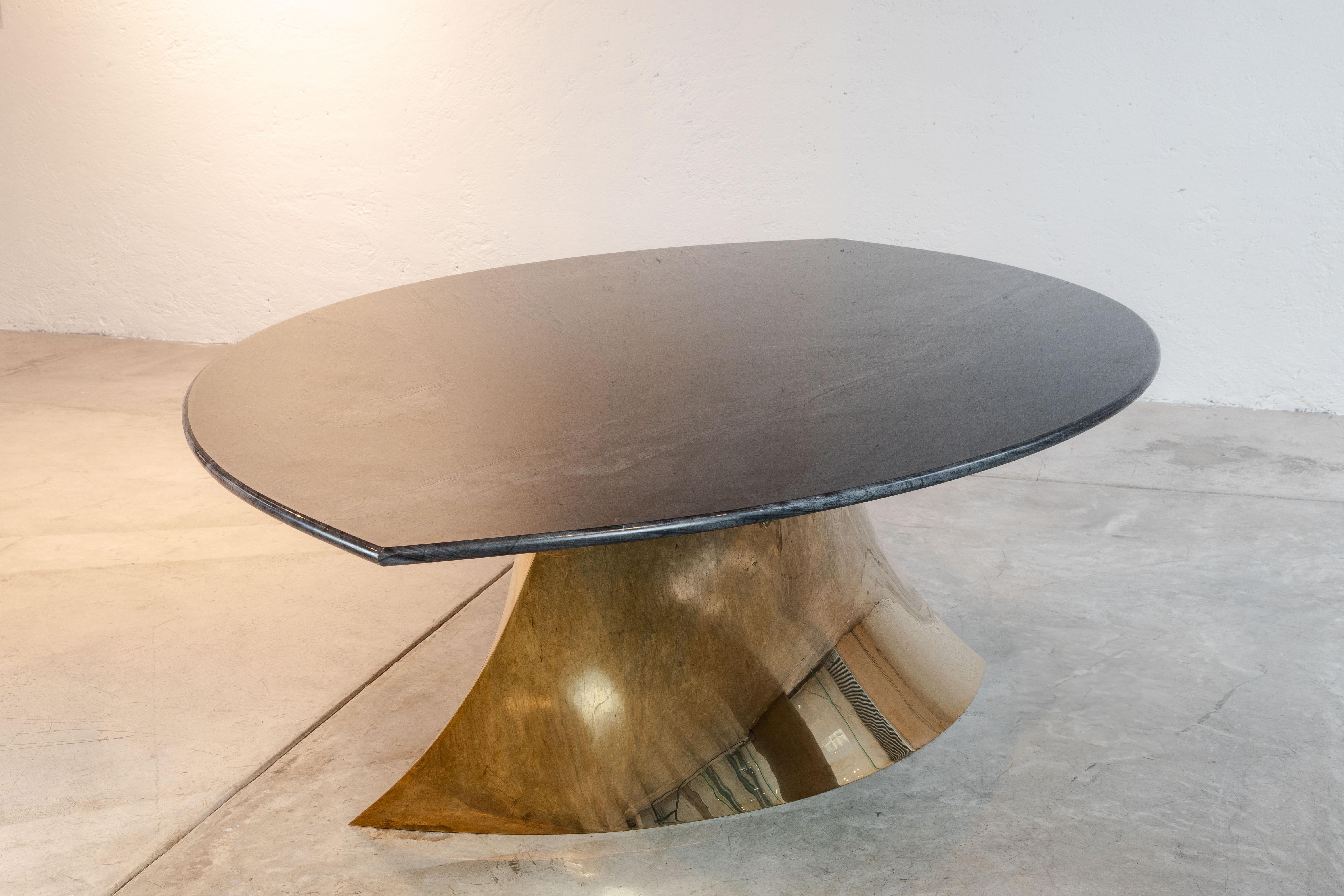 Geometra Dining Table in Polished Bronze In New Condition For Sale In San Jose del Cabo, BCS