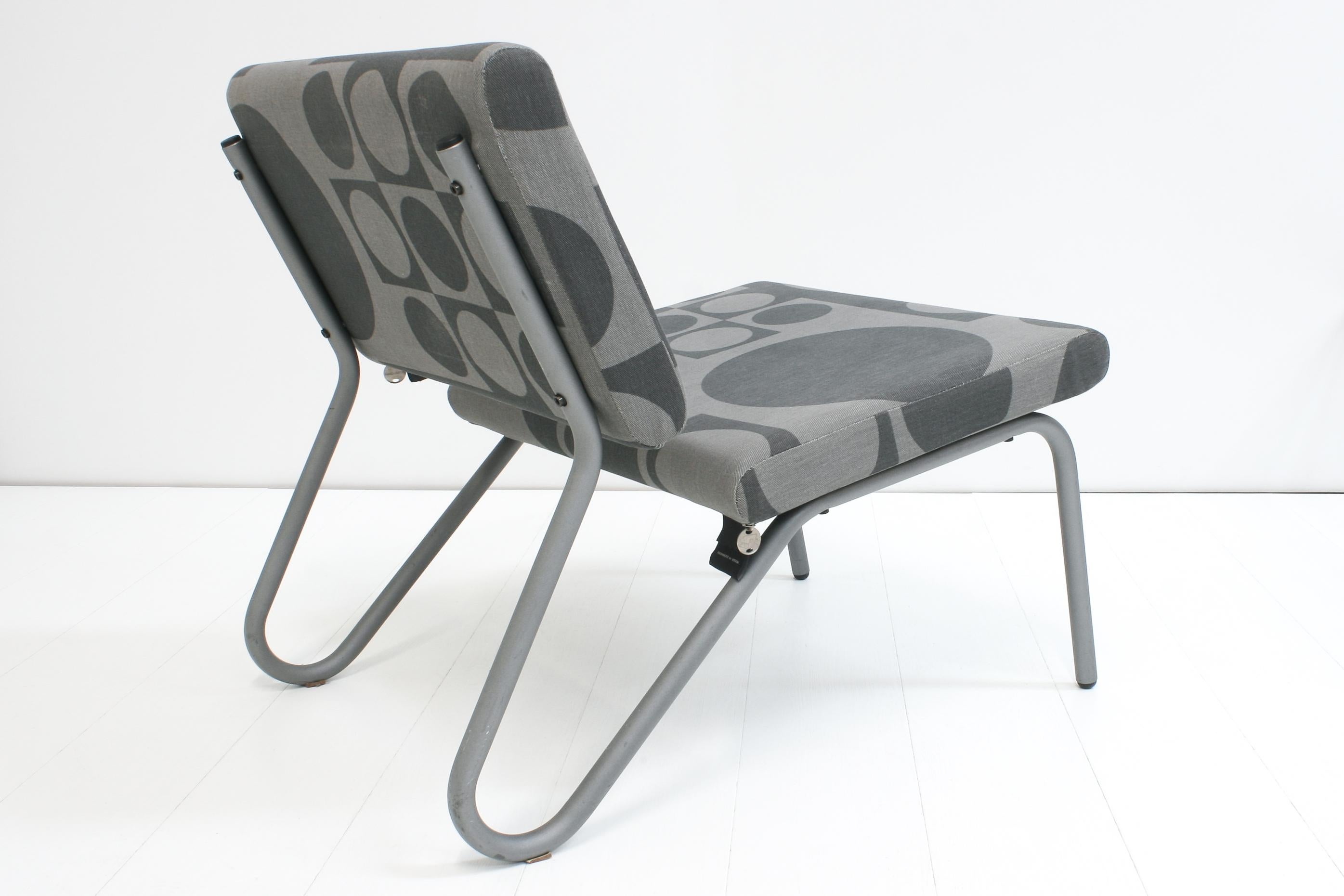 Danish Geometri Slipper Chair by Verner Panton for Innovation Randers, Denmark, 1990s For Sale