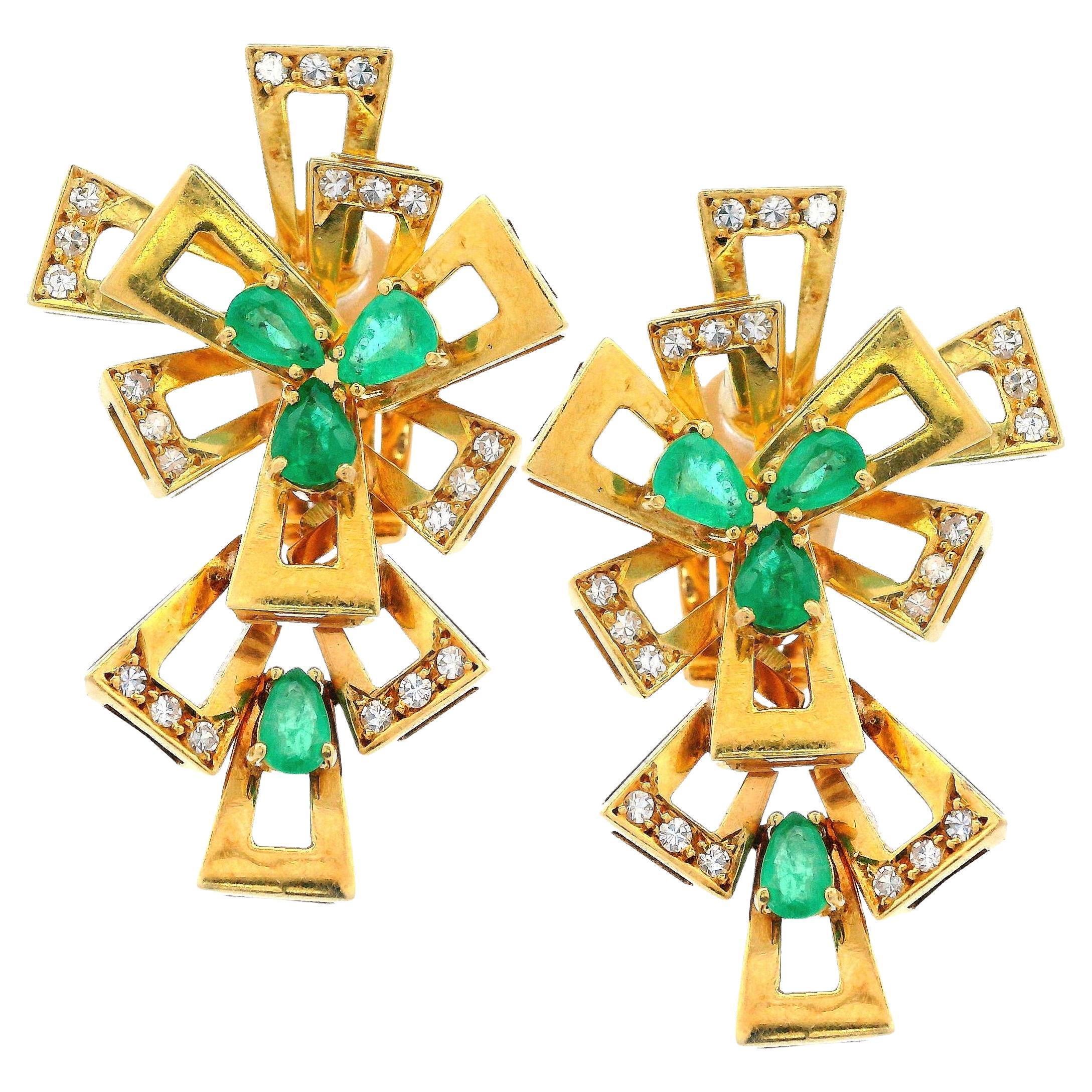 Geometric 18kt yellow Gold Earrings with Diamonds and Emeralds