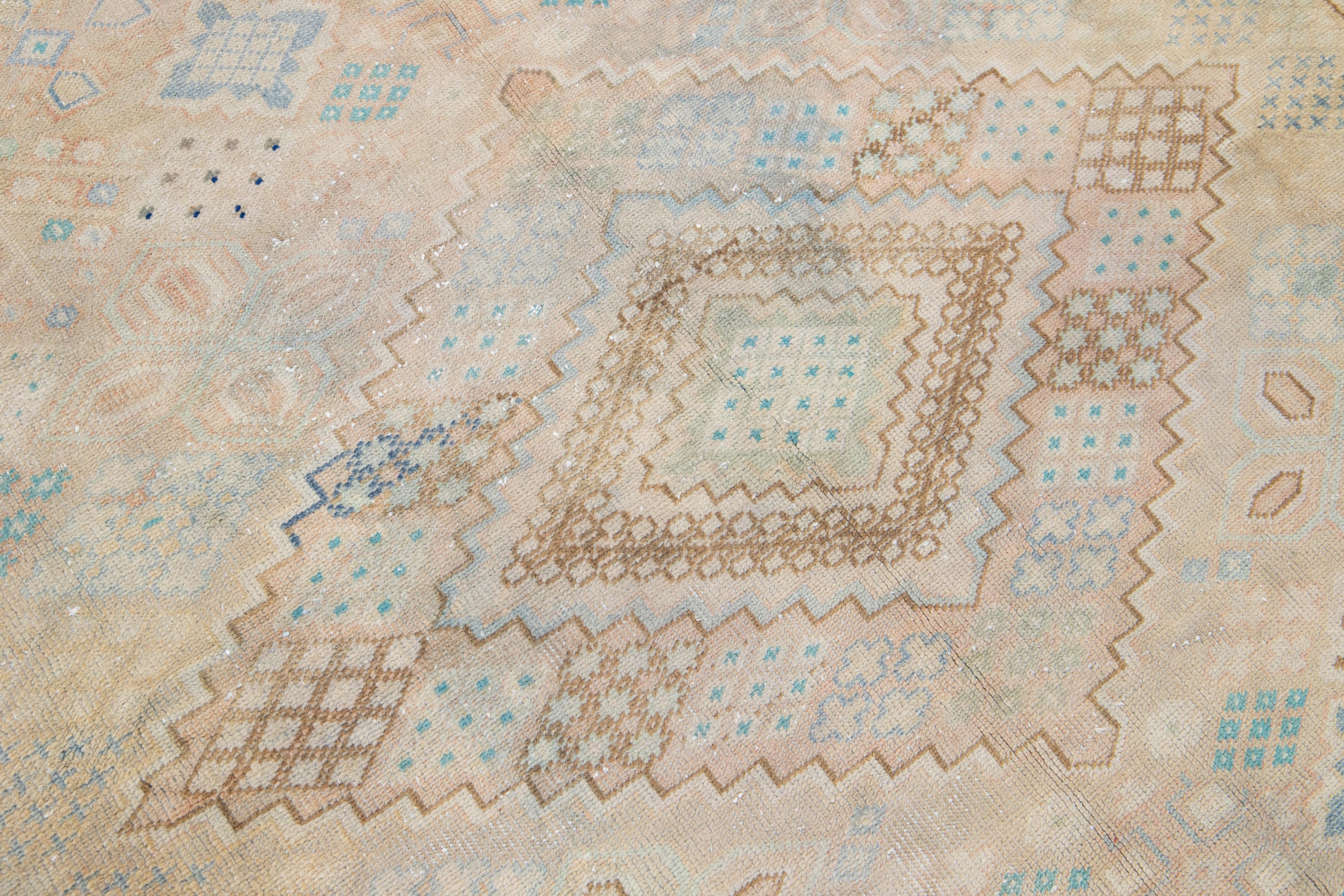 Geometric 1930s Handmade Josheghan Persian Wool Rug in Beige For Sale 1