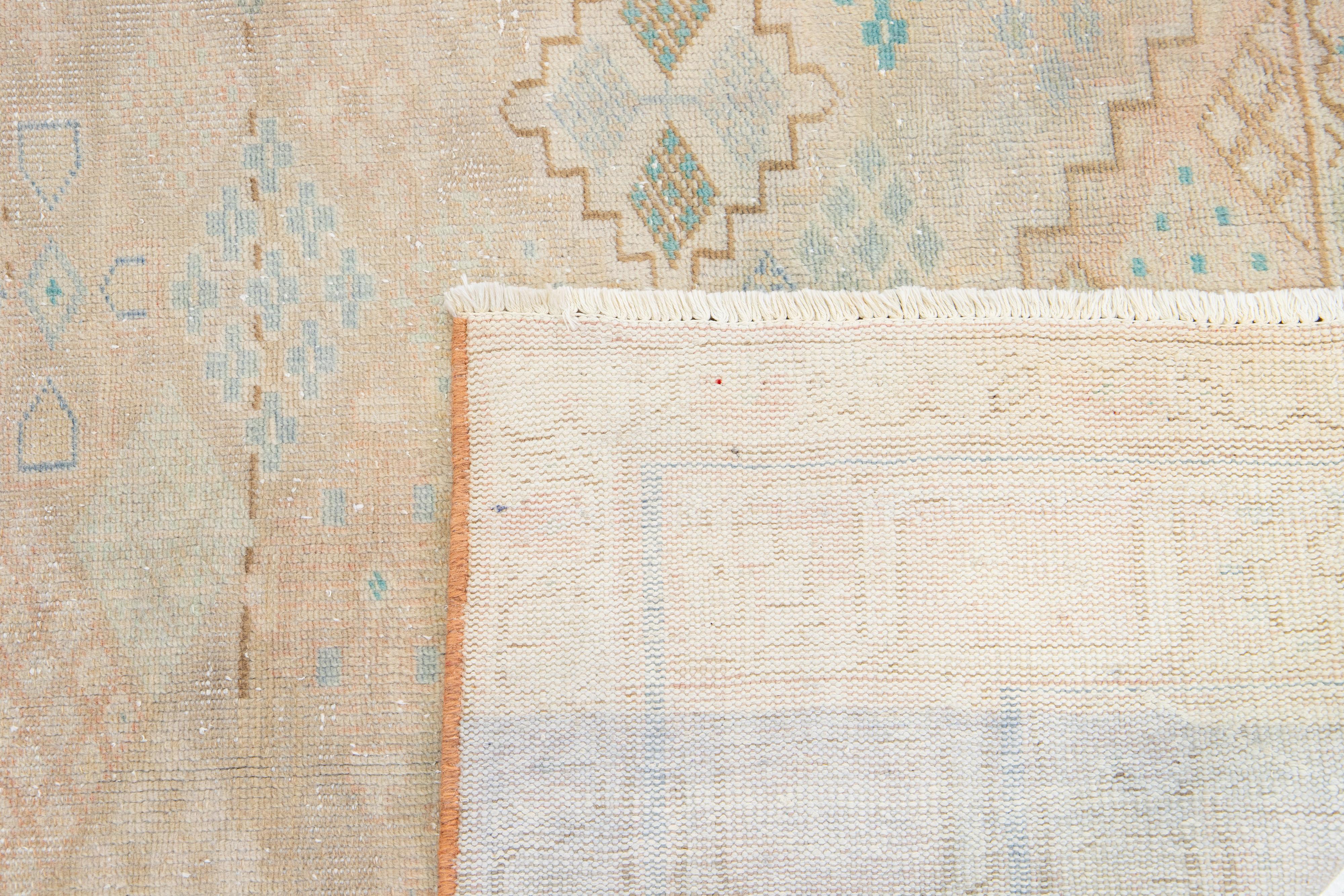 Geometric 1930s Handmade Josheghan Persian Wool Rug in Beige For Sale 2