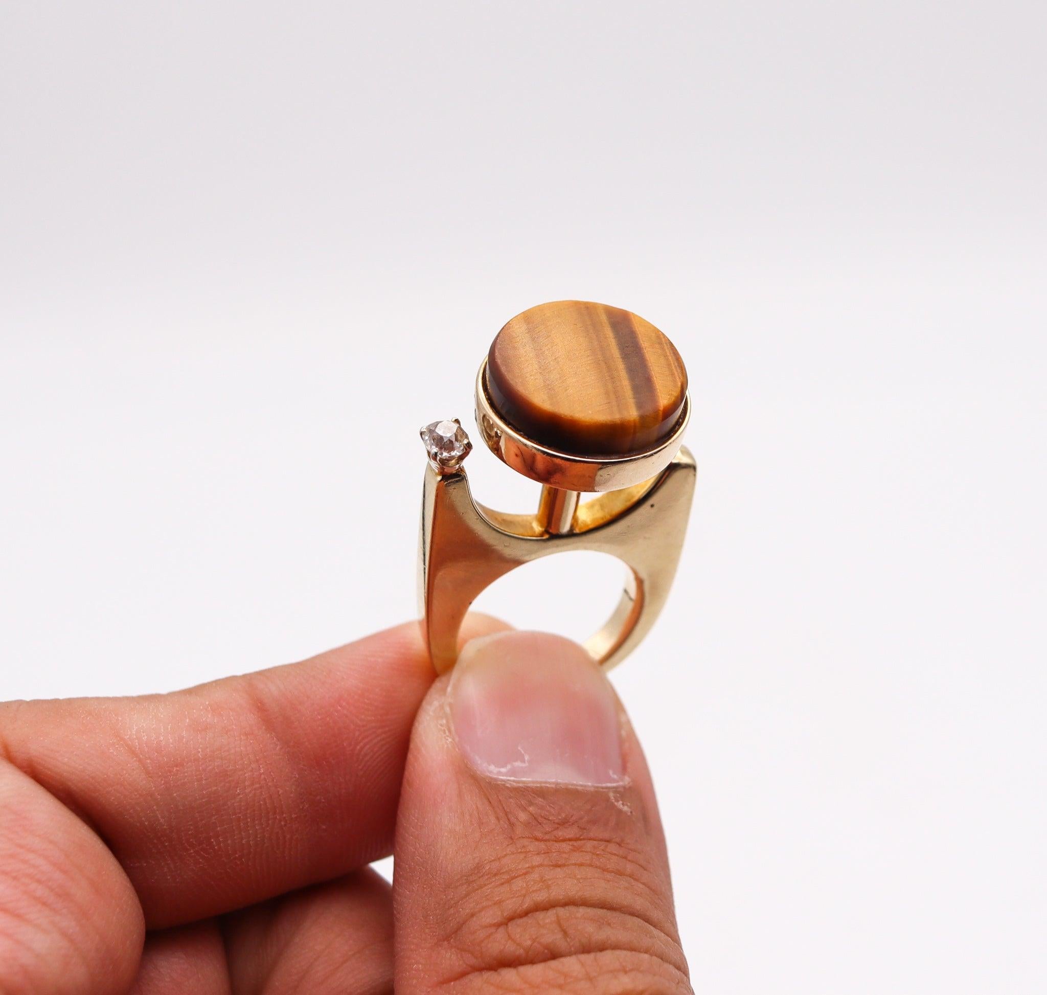 GEOMETRIC 1970 Retro Modernist Sculptural Ring 14Kt Gold, Tiger Quartz & Diamond For Sale 5