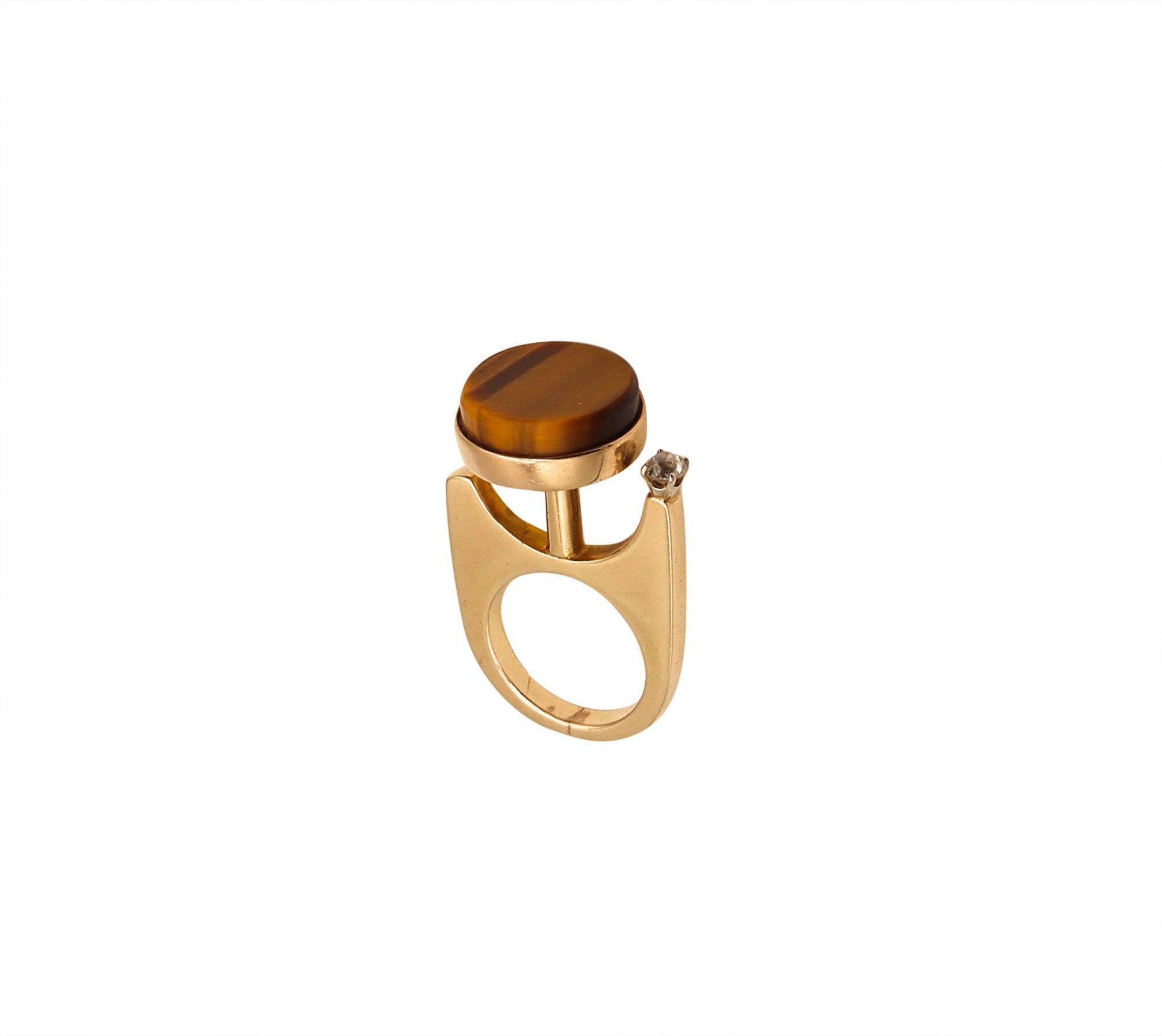 GEOMETRIC 1970 Retro Modernist Sculptural Ring 14Kt Gold, Tiger Quartz & Diamond For Sale 1