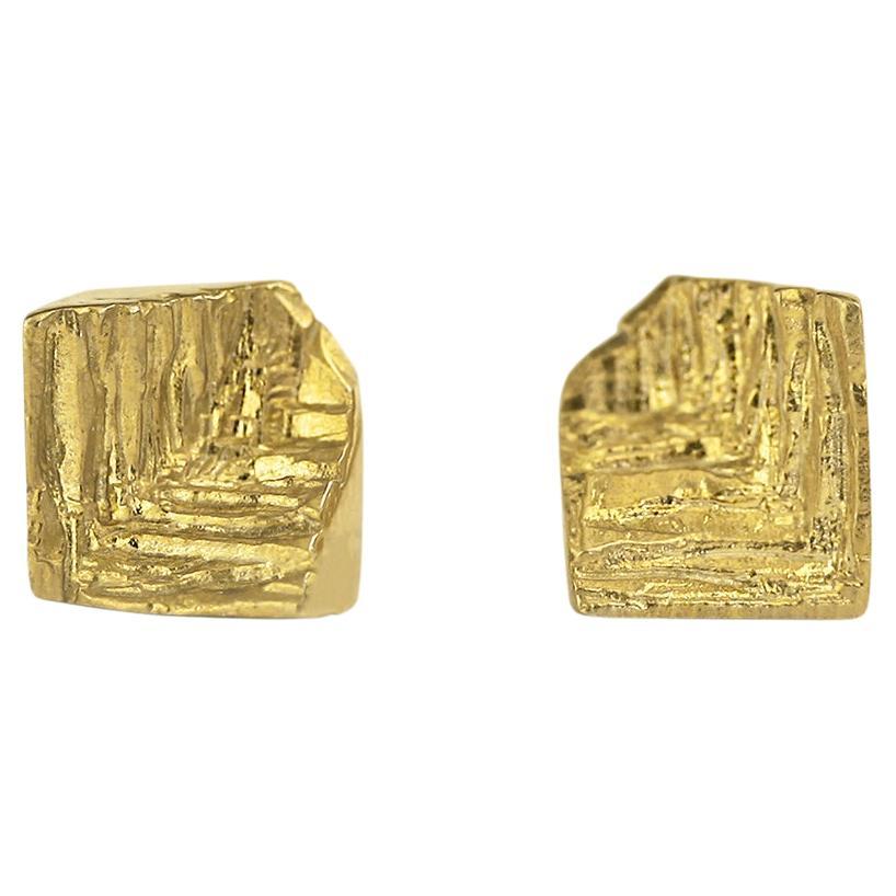 Boucles d'oreilles géométriques modernistes en or jaune texturé 9k en vente