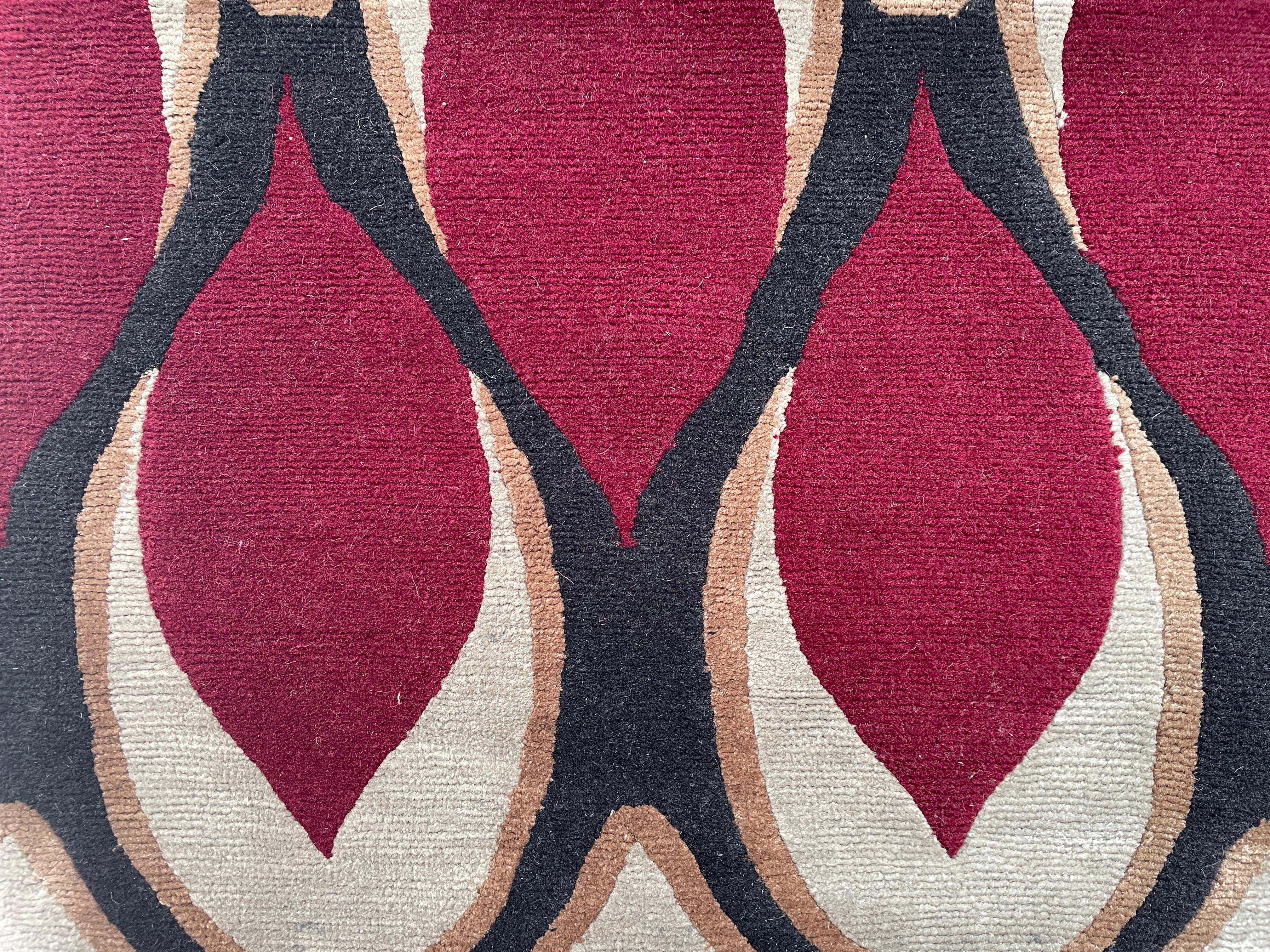 Geometrischer Abstrakter Contemporary Teppich in Rot, Handgefertigt Wolle, Seide, 