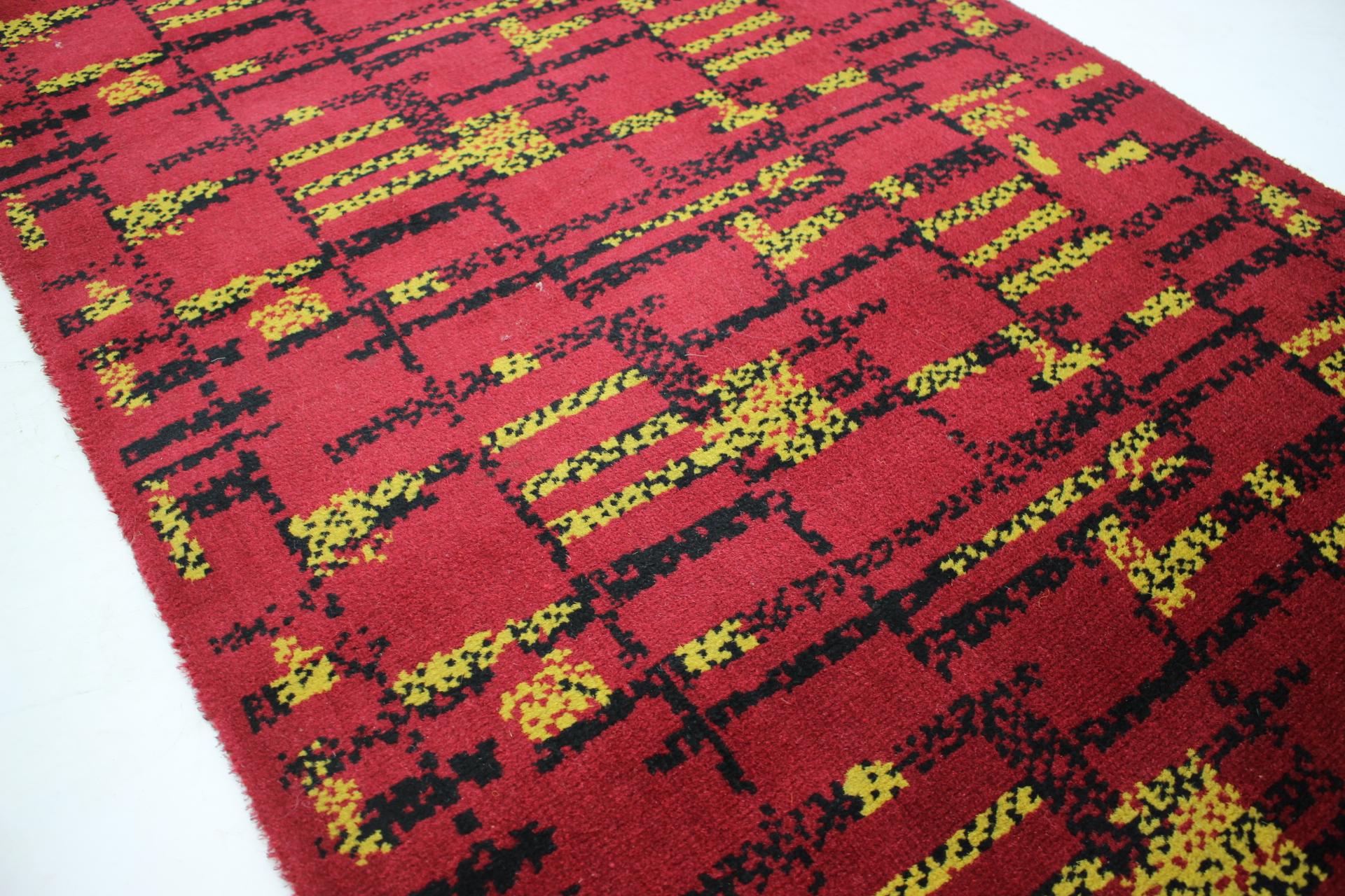 Mid-Century Modern Geometric Abstract Wool Bouclé Carpet / Rug-1950s / Czechoslovakia For Sale