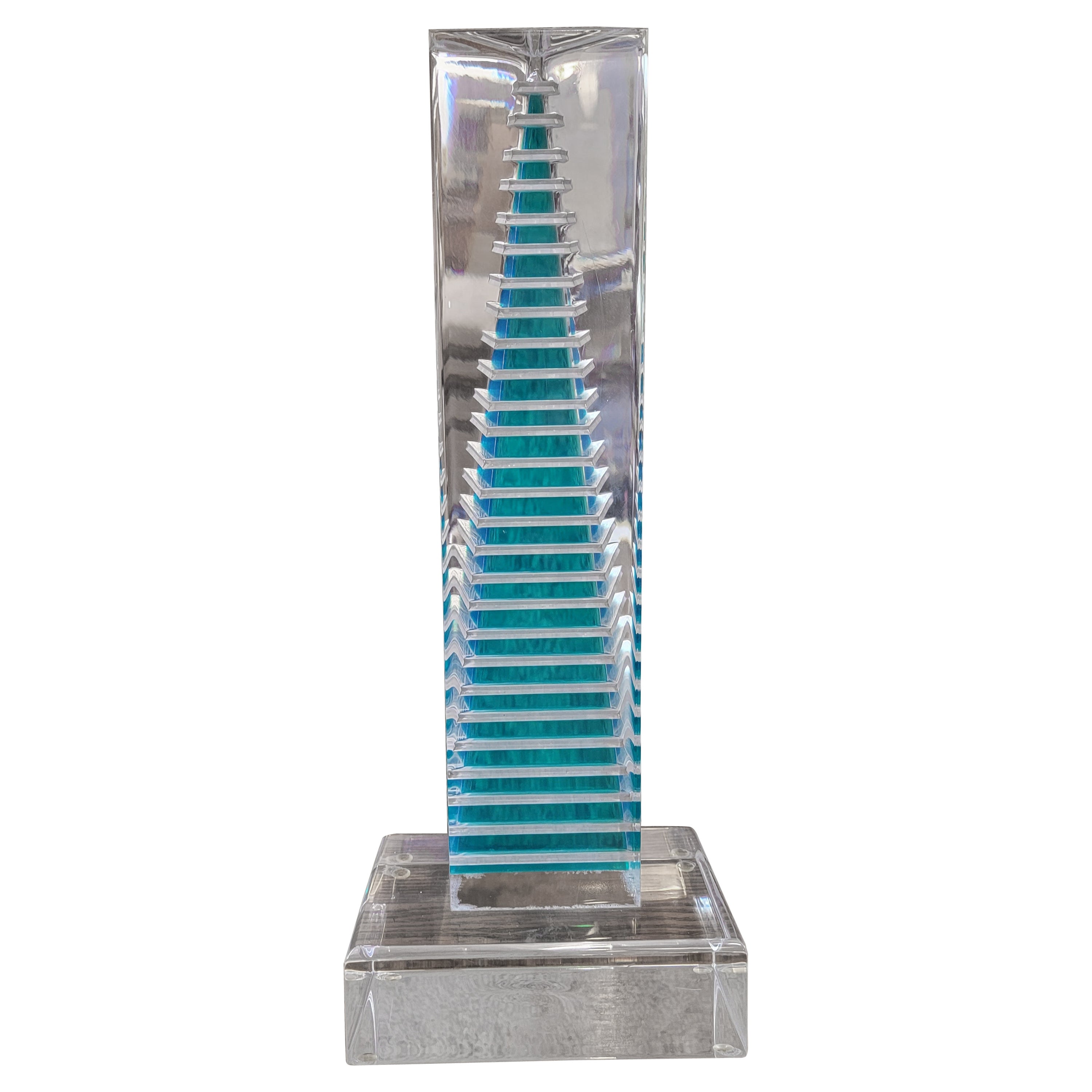 Sculpture de table géométrique en acrylique et lucite de style Vasa Mihich en vente