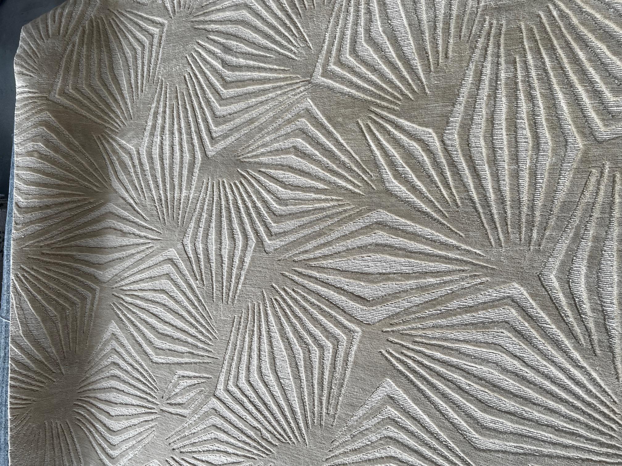 Noué à la main Design/One géométrique Indo-Tibetan en vente